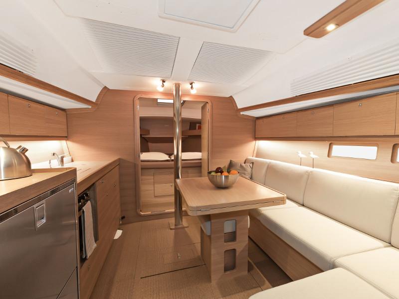 Photo #16 - Dufour 382 Grand Large (PETAR PAN (new sails 2024.)) en Primosten - 23756