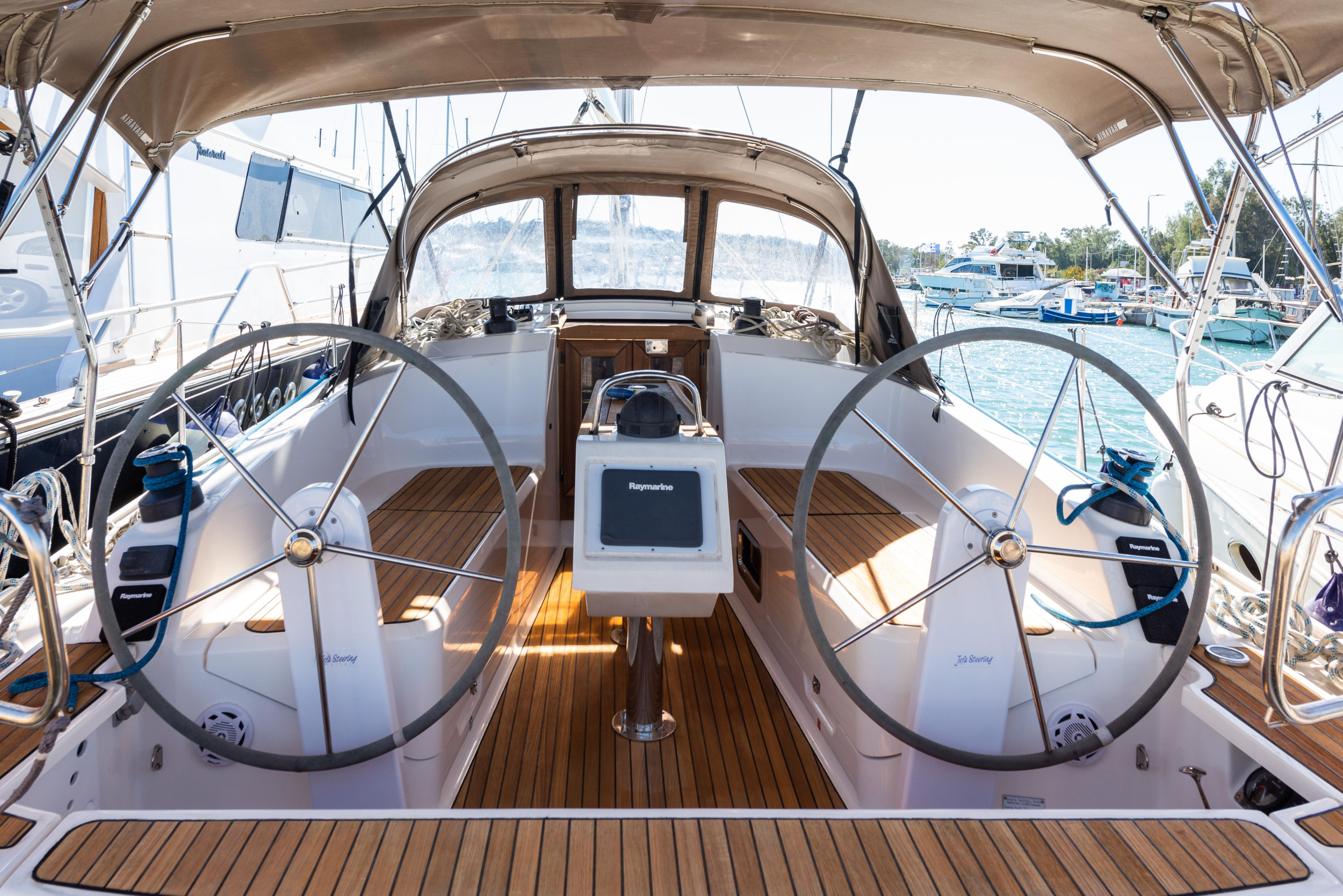 Photo #19 - Bavaria 37 (Jack Of London) in Nea Peramos - 18126