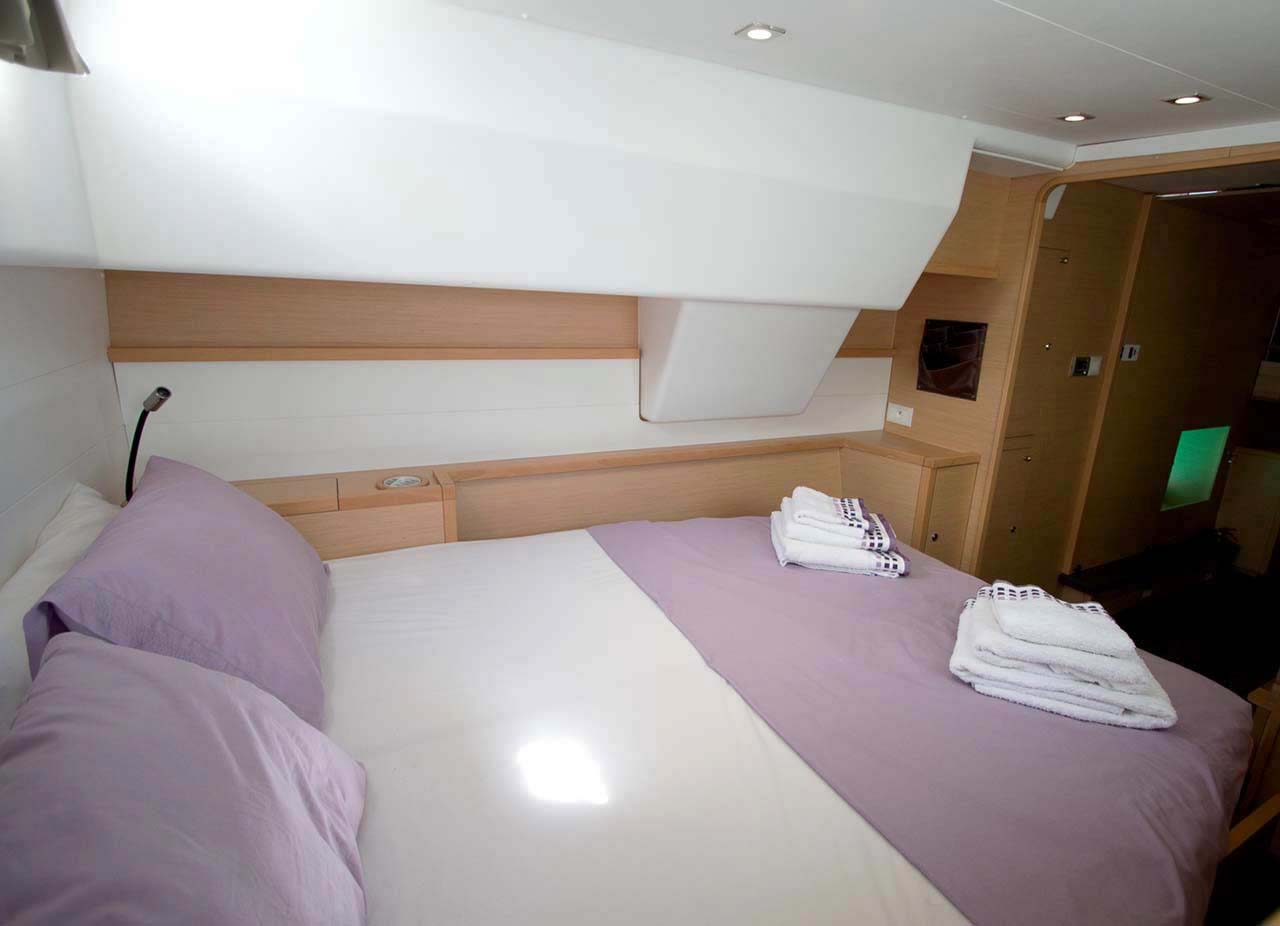 Photo #9 - Lagoon 450 Fly (AMELIA (, , Watermaker)) in Atene - 12570