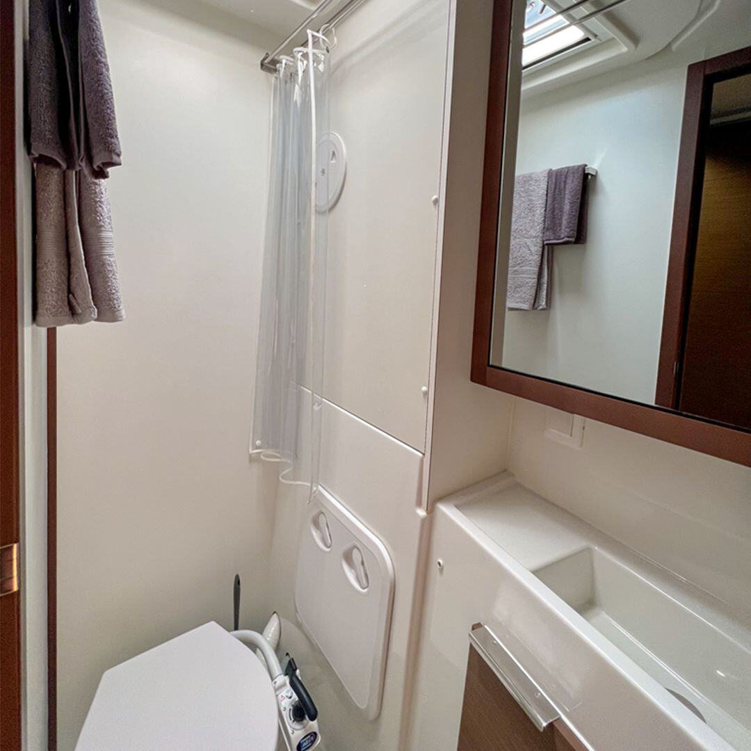 Photo #7 - Lagoon 40 (WHITE) in Salerno - 61042