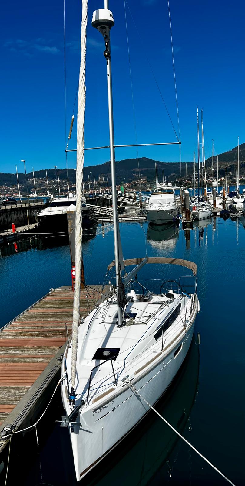 Photo #9 - Sun Odyssey 349 (Waira) in Vigo - 63678