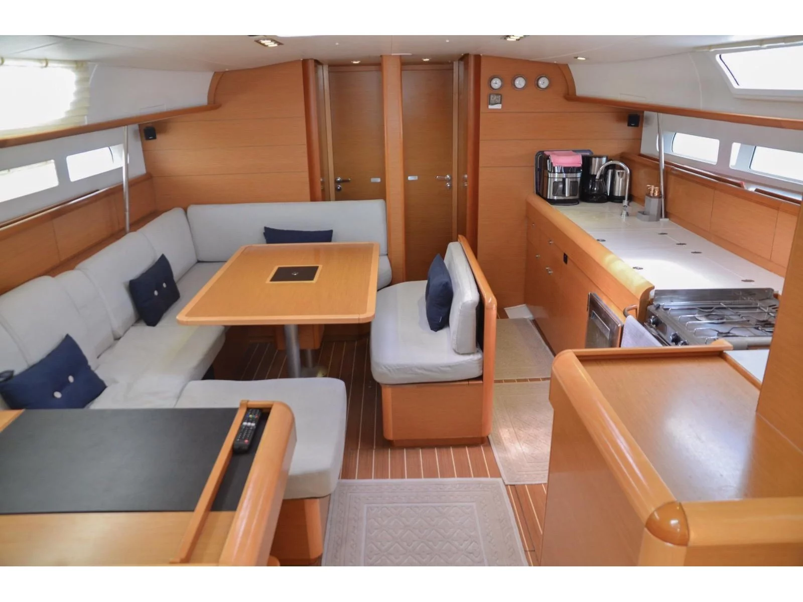 Sun Odyssey 509 (Ocean's Eleven) Interior image - 5