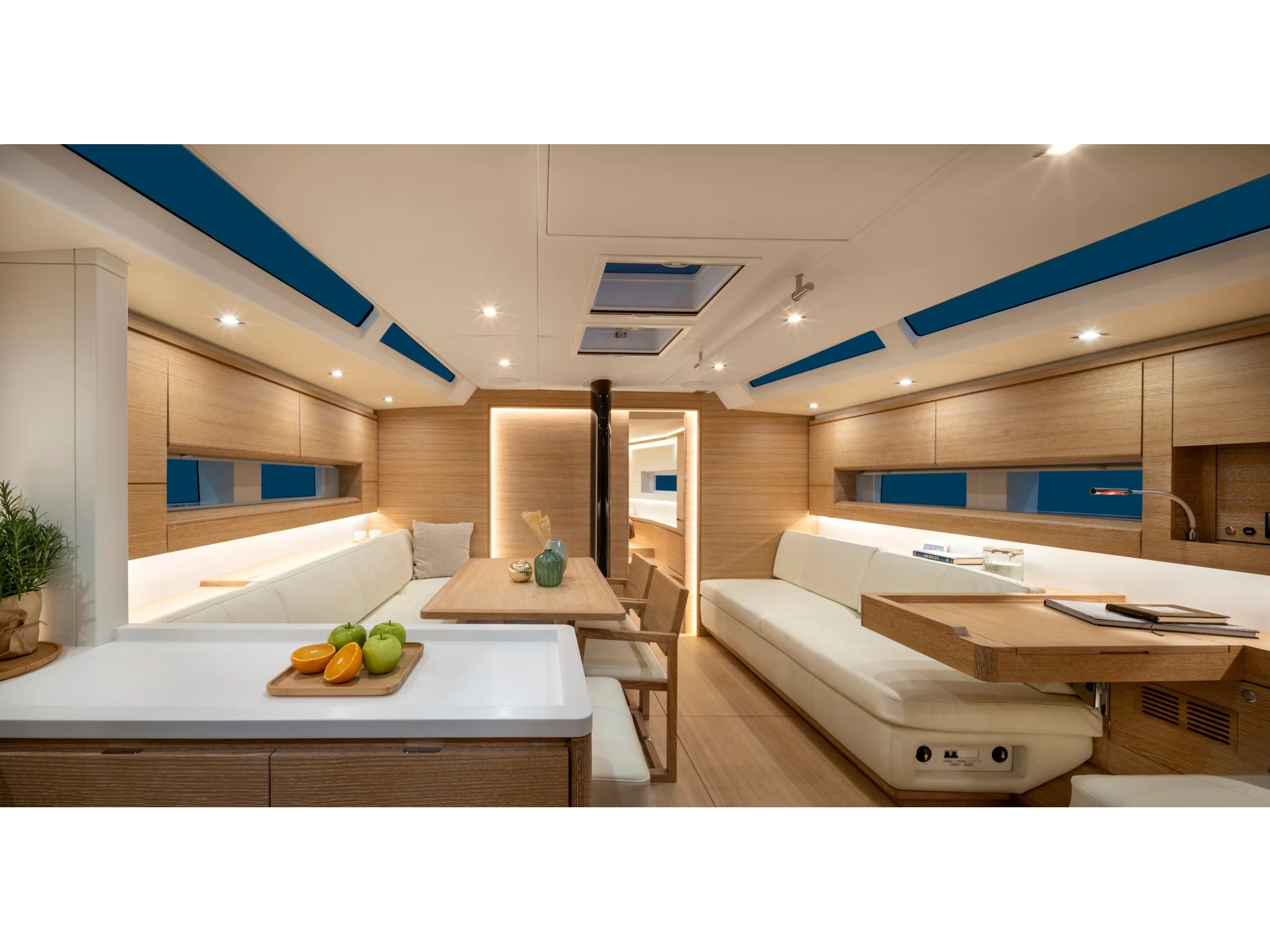 Solaris 50 (Never Quiet) Interior image - 22