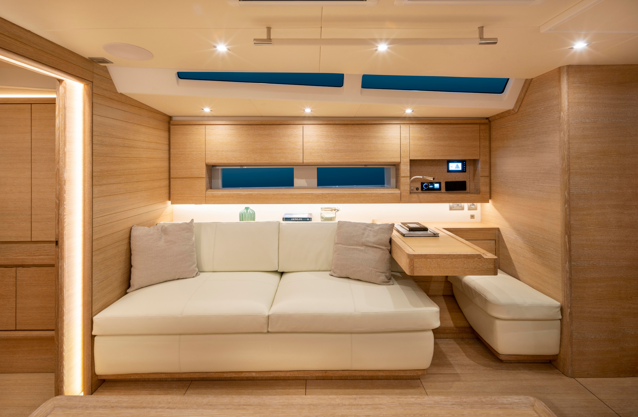 Photo #6 - Solaris 50 (Never Quiet) in Salerno - 60852