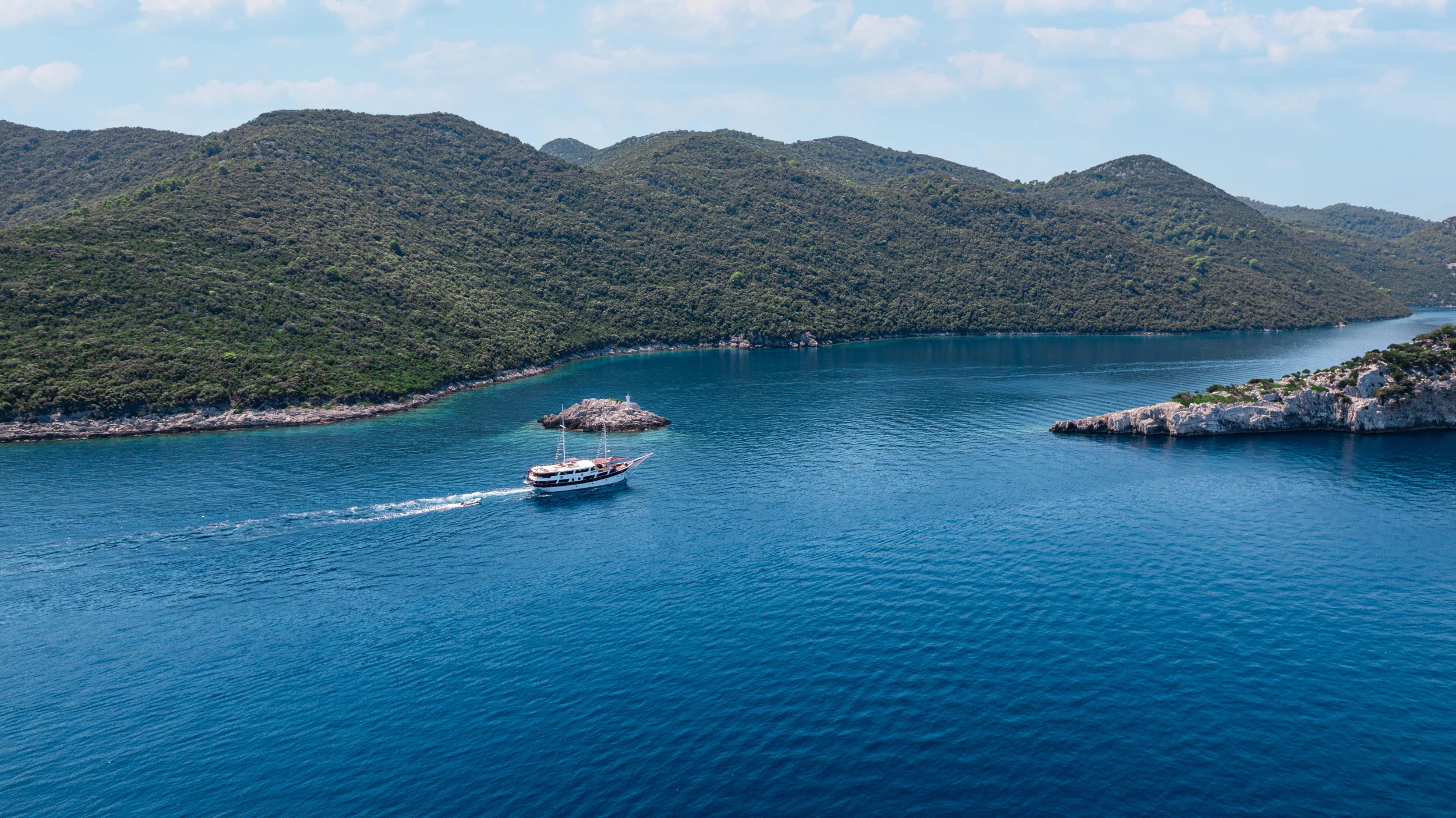 M/Y (Cesarica)  - 2