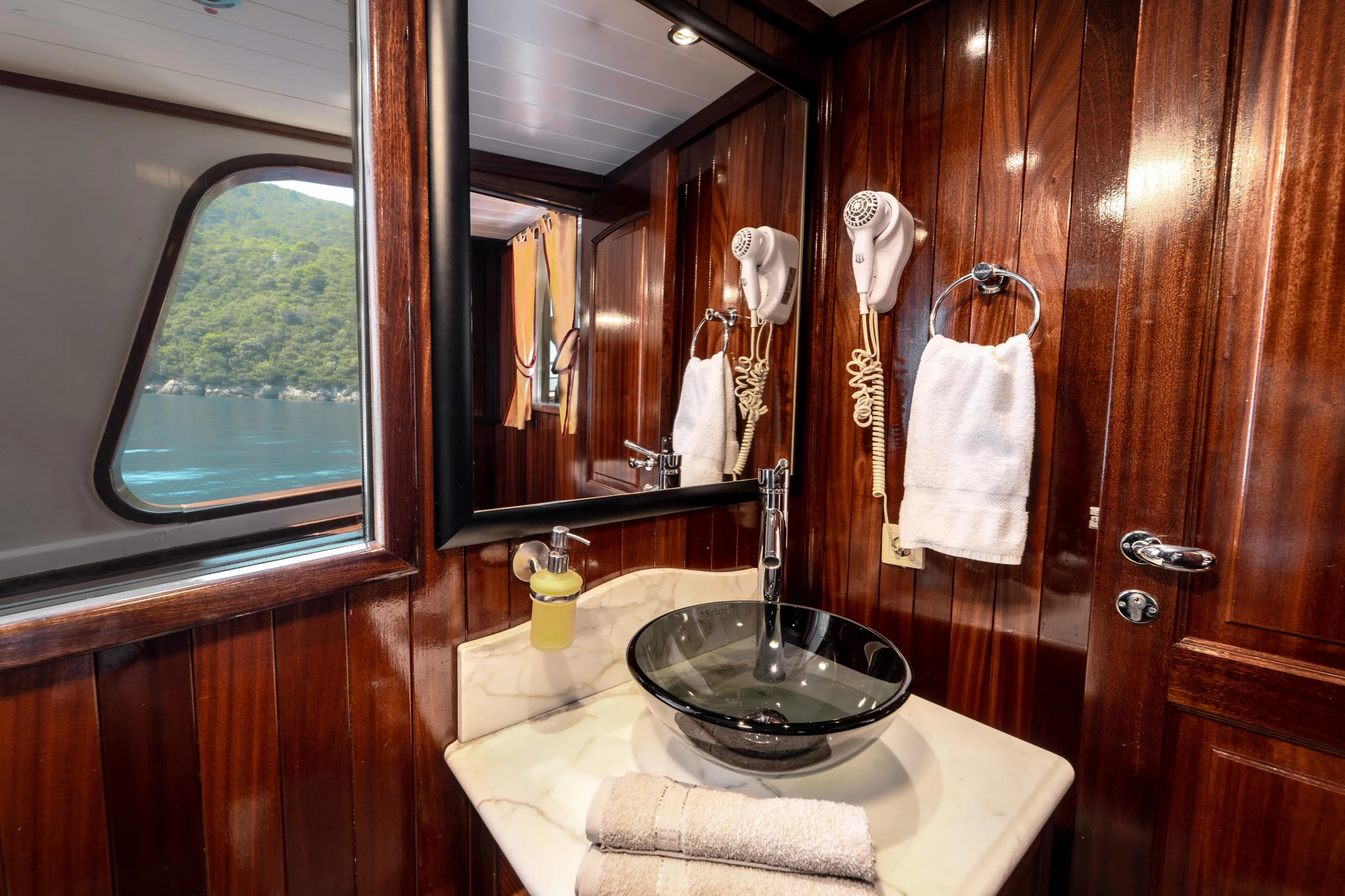 M/Y (Cesarica)  - 17