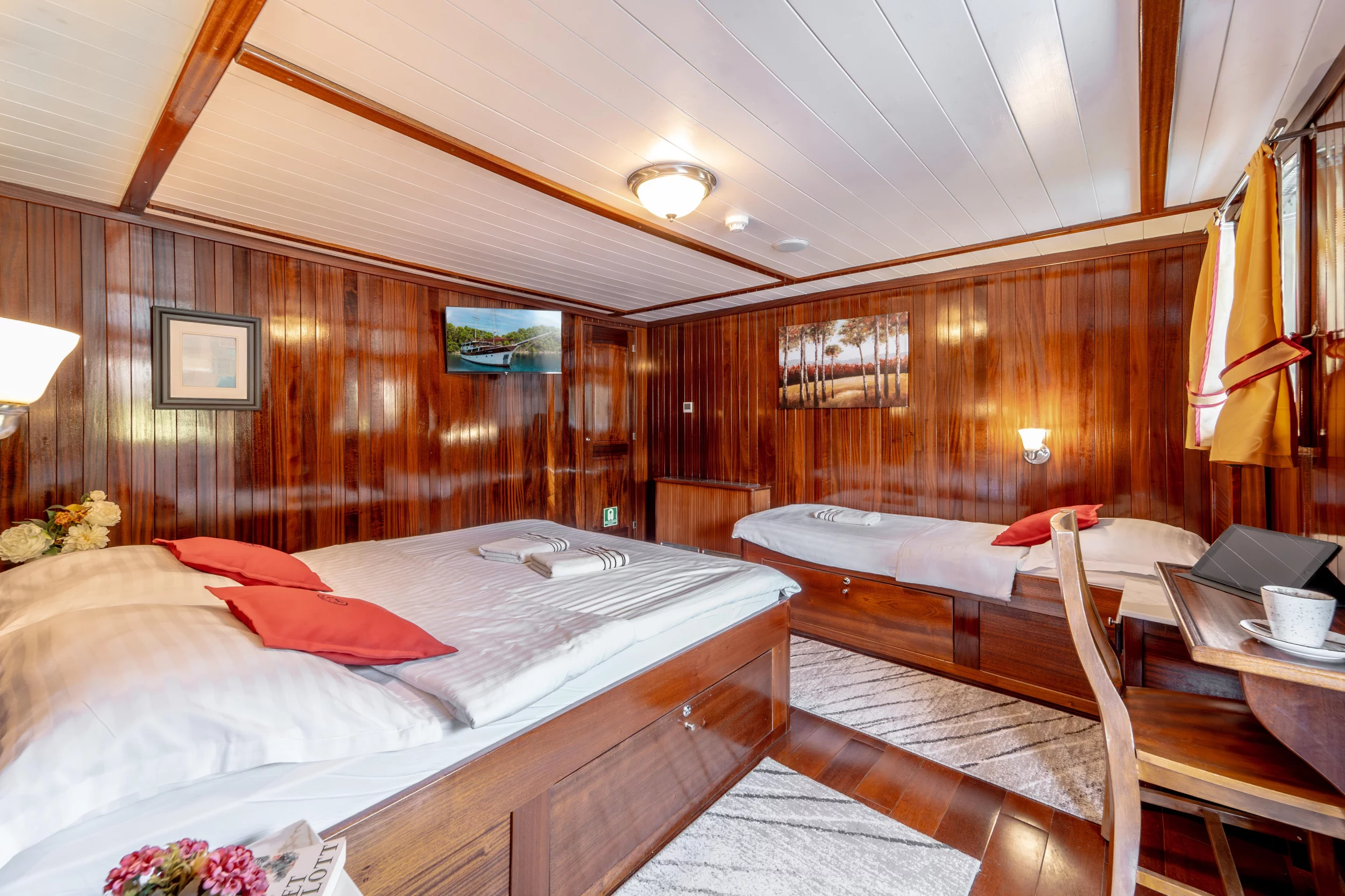 M/Y (Cesarica)  - 24