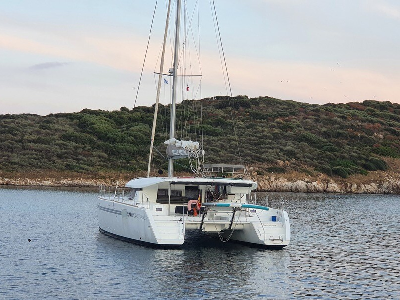 Photo #4 - Lagoon 450 Sport (Ocean Dreams I) in Vigo - 61090