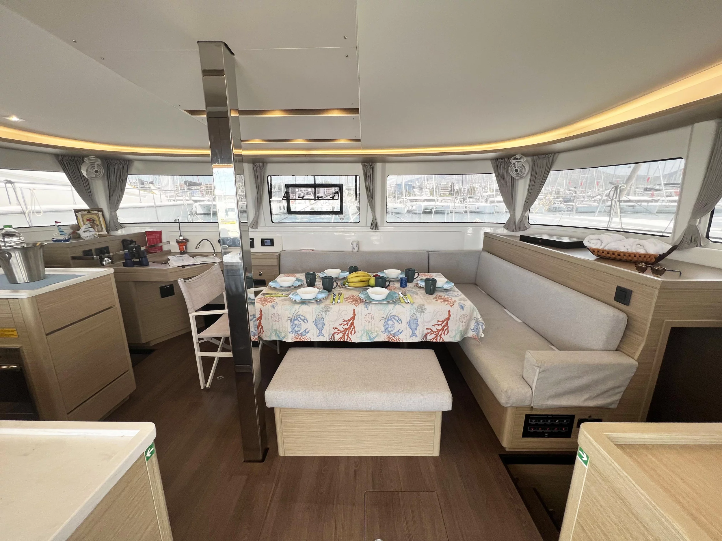 Lagoon 46 (MOONDANCE (, , watermaker) Skippered Only) Interior image - 2