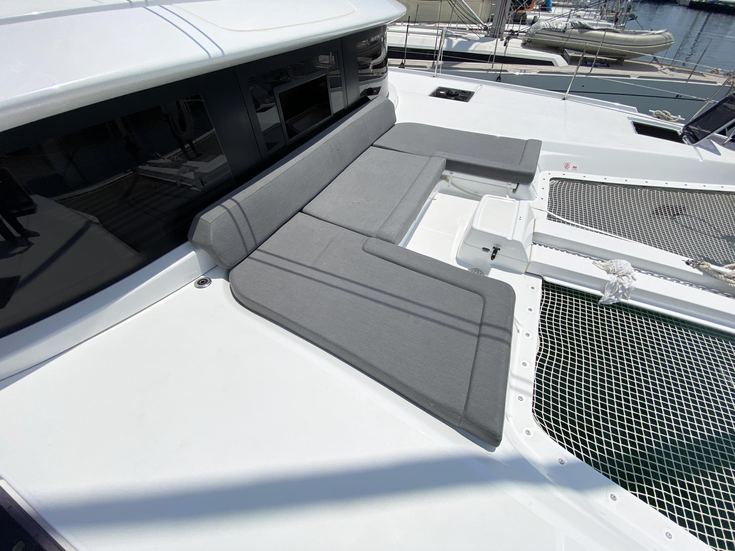 Photo #2 - Lagoon 46 (MOONDANCE (, , watermaker) Skippered Only) en Atenas - 18216