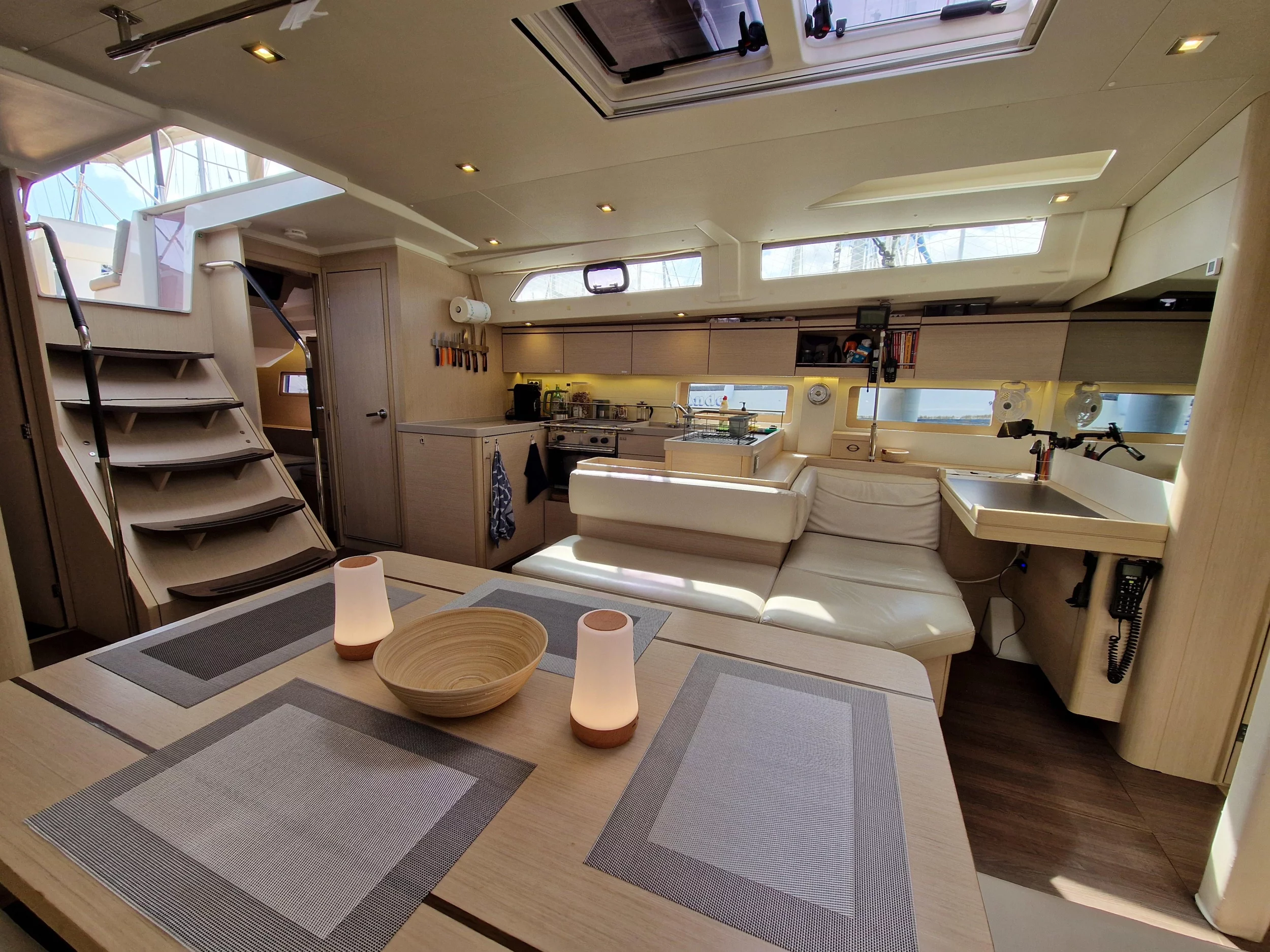 Oceanis 51.1 (Skalpel 2) Interior image - 8
