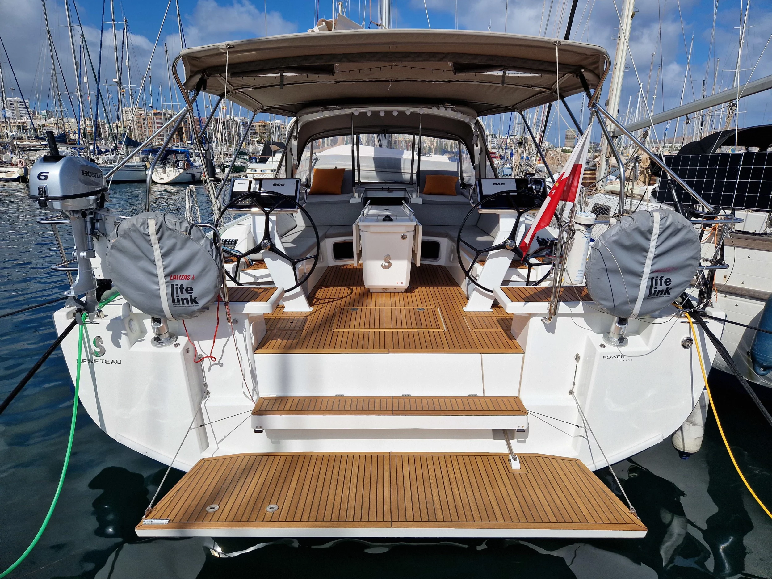 Oceanis 51.1 (Skalpel 2)  - 9