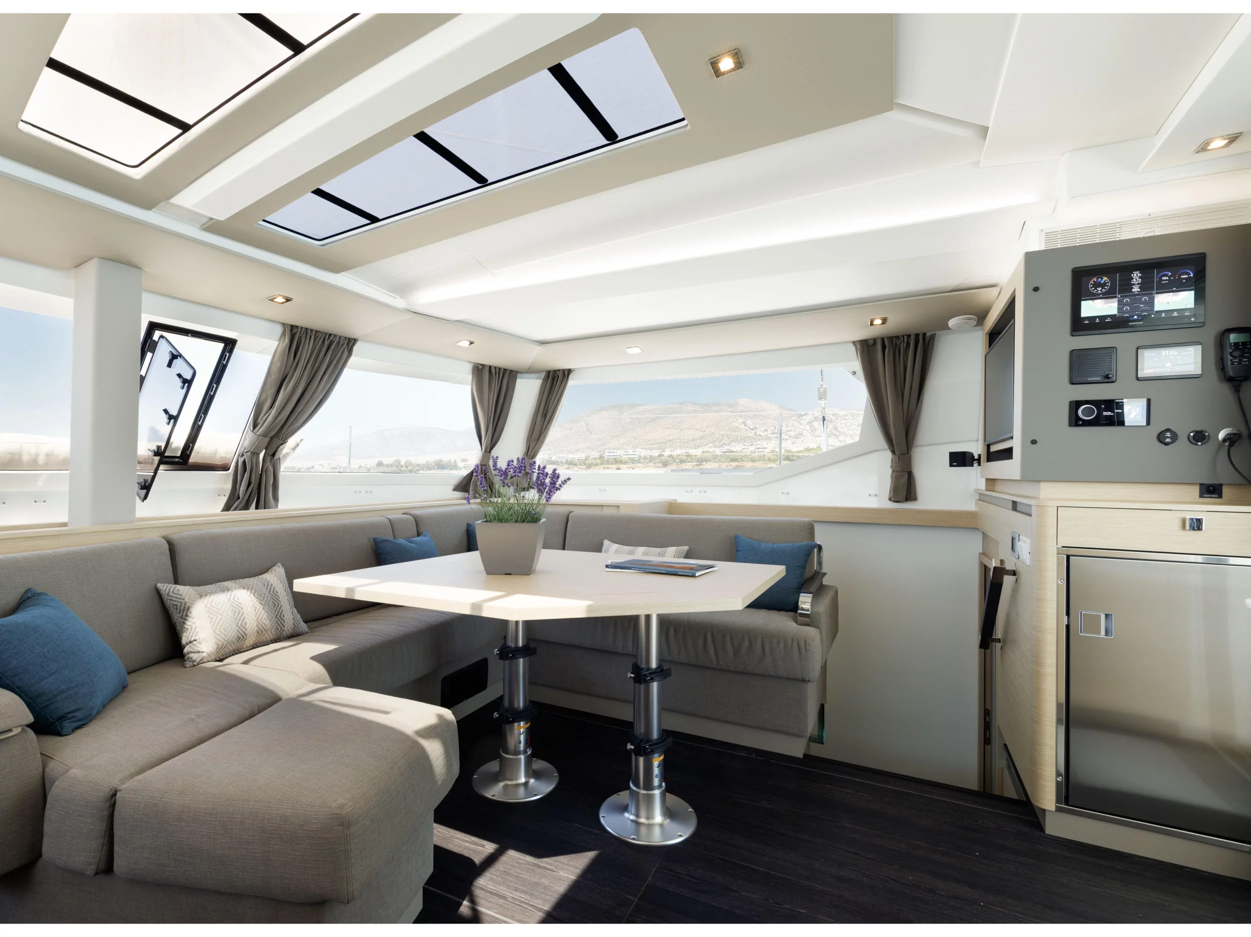 Tanna 47 Quintet (Nerida |, , Watermaker, TV, Dishwasher, Washing Machine, Radar) Interior image - 29