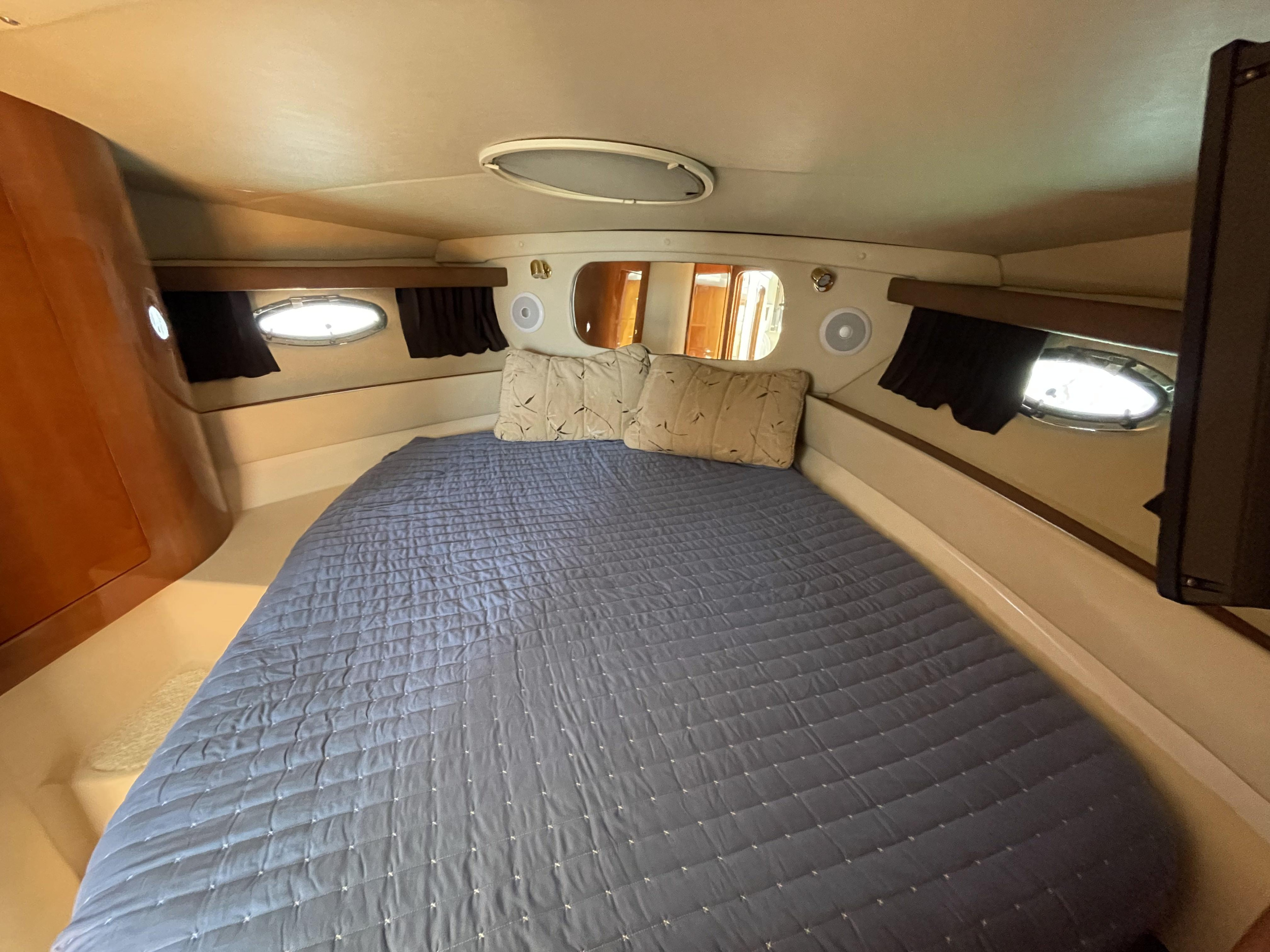 Photo #7 - Regal 4080 Flybridge (Lady B) en Corfú - 62054