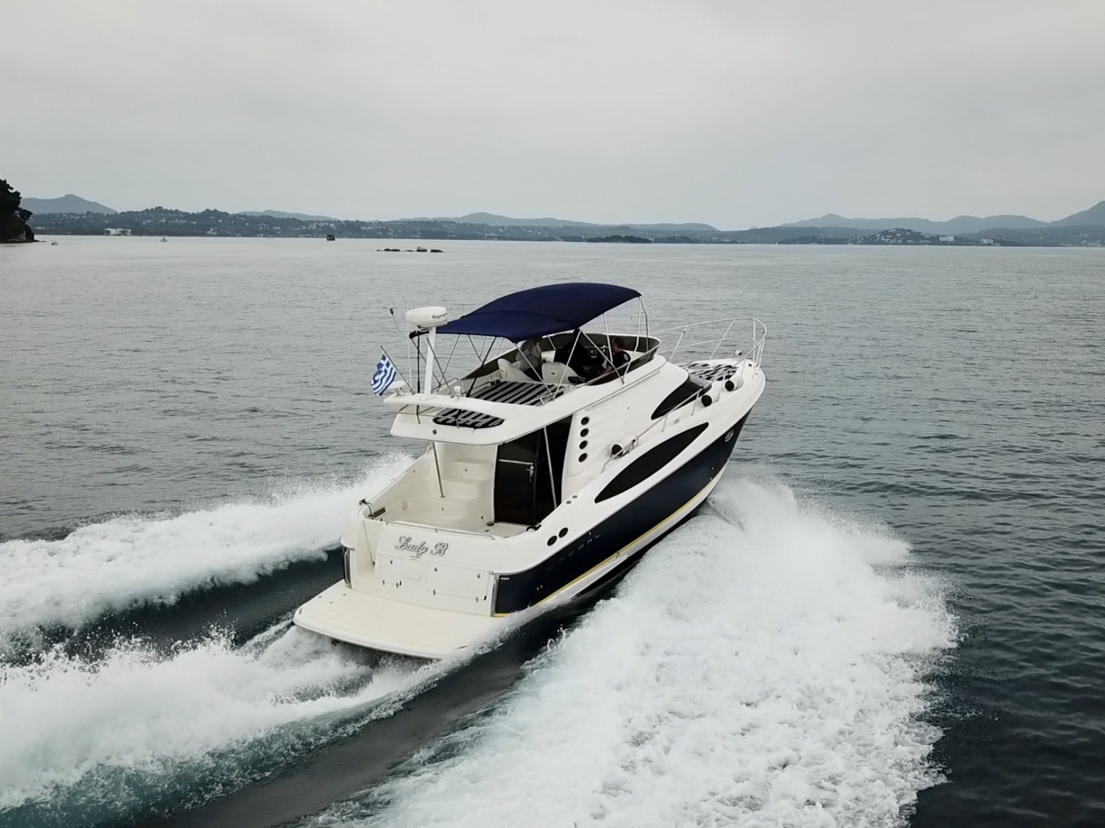 Photo #5 - Regal 4080 Flybridge (Lady B) en Corfú - 62054
