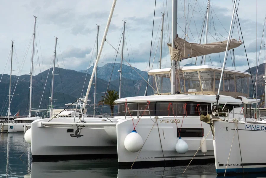 Lagoon 46 (St. Tatiana)  - 7