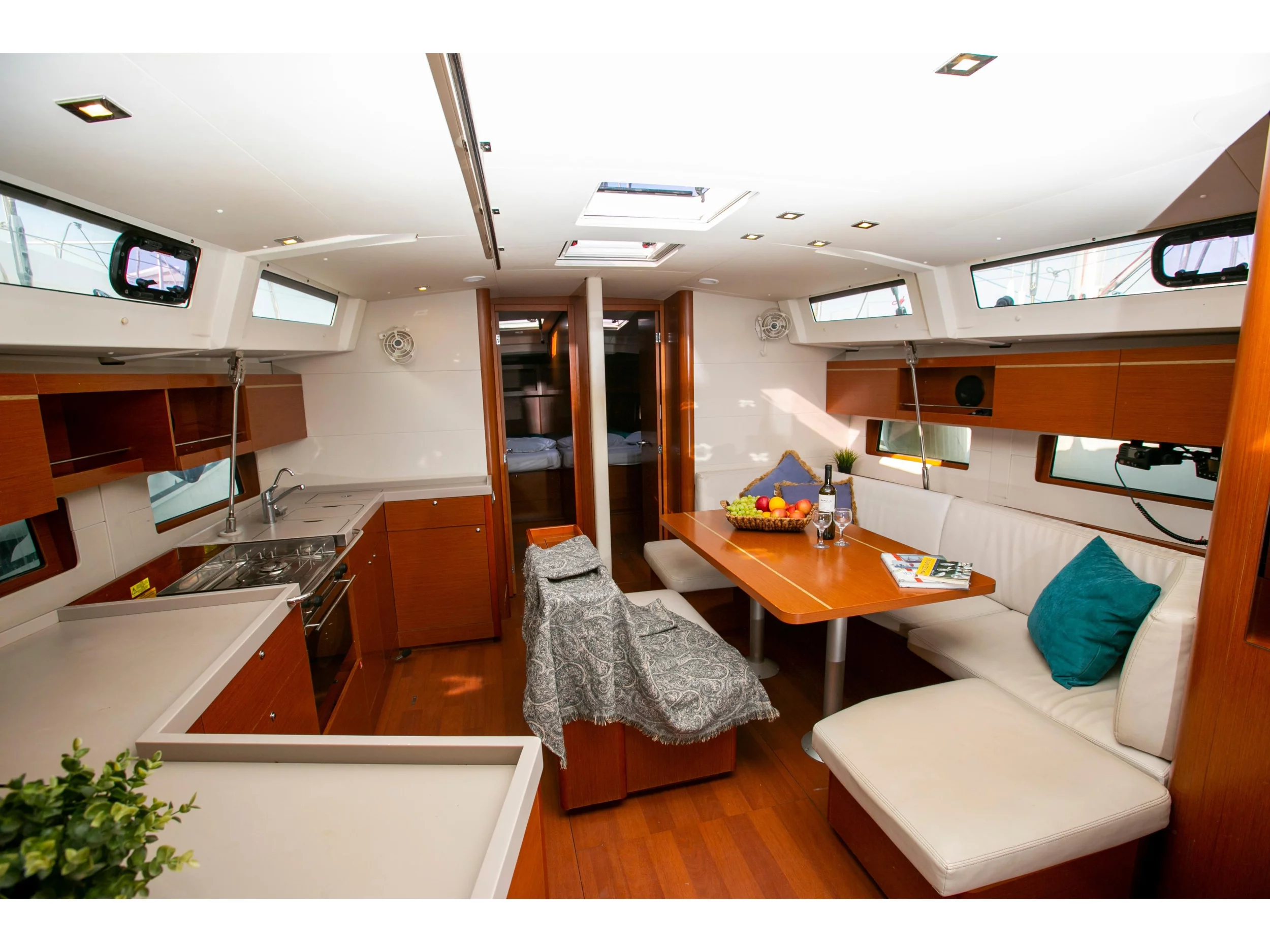 Oceanis 46.1 (Dancing Queen) Interior image - 5