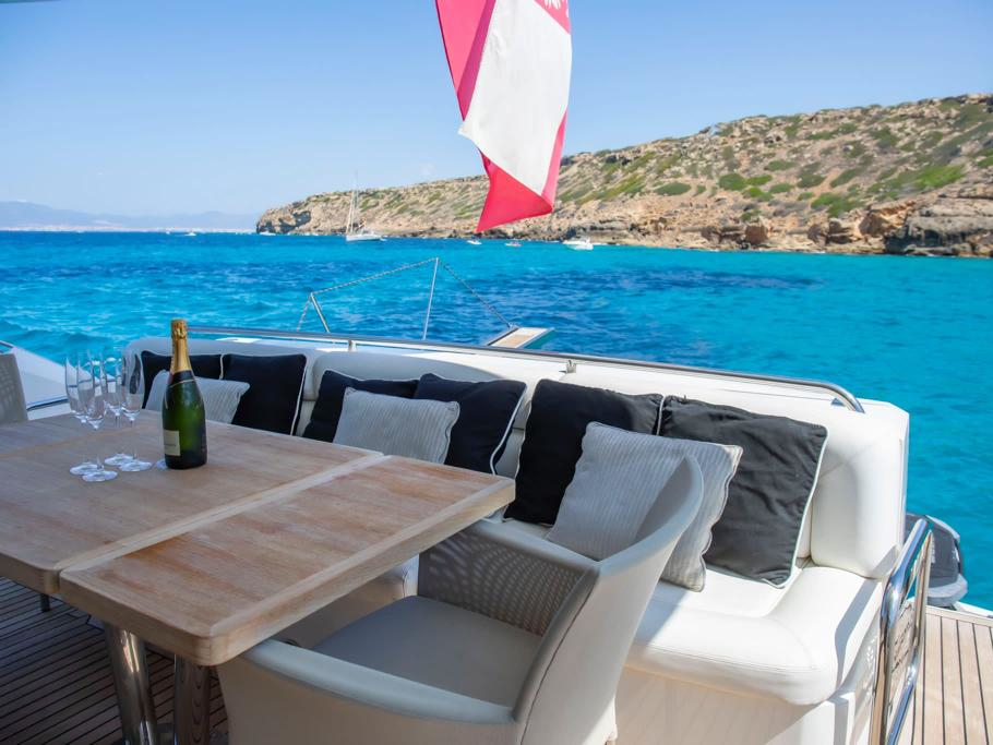 Photo #9 - Sunseeker Manhattan 63 (Midnight Summer Dream) in Palma - 61212