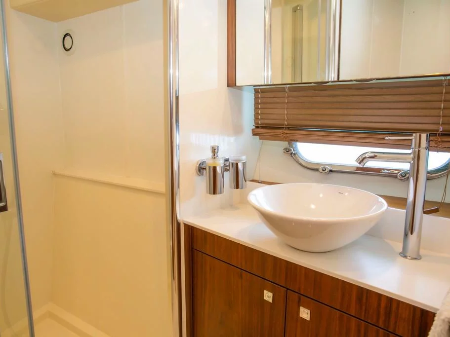 Sunseeker Manhattan 63 (Midnight Summer Dream)  - 26