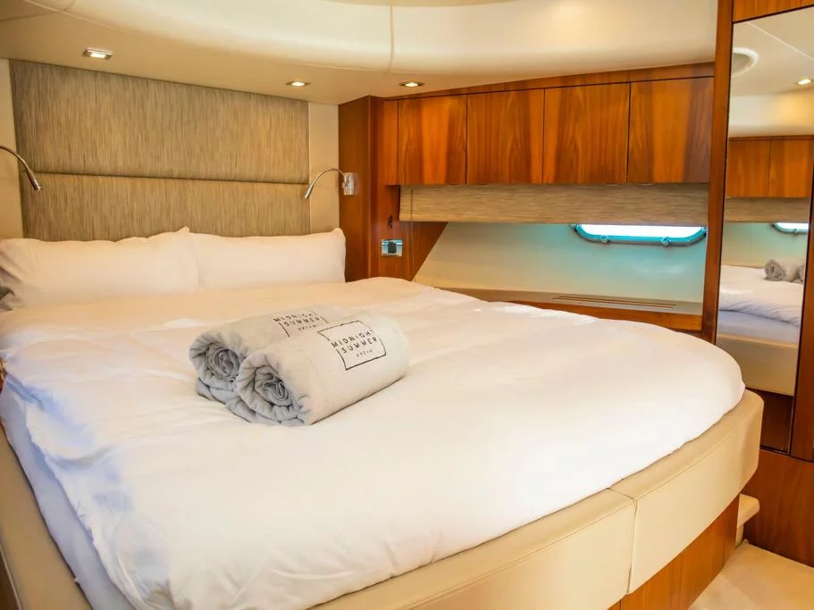 Sunseeker Manhattan 63 (Midnight Summer Dream)  - 2