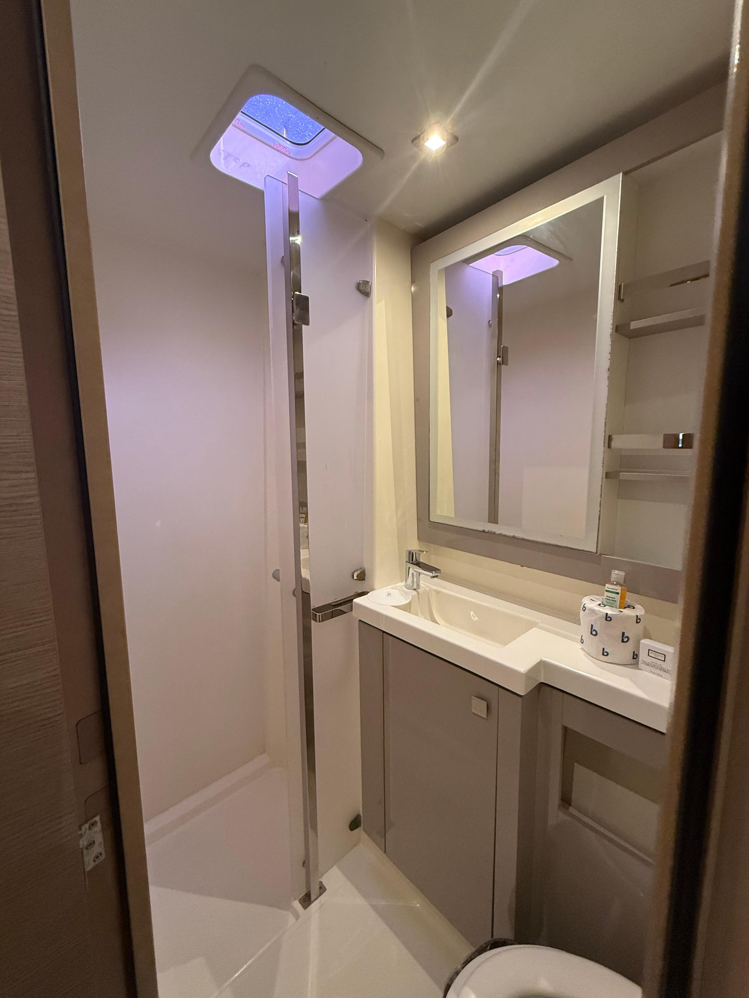 Photo #2 - Fountaine Pajot Saona 47 (Parrot Ice) en Road Town - 63174