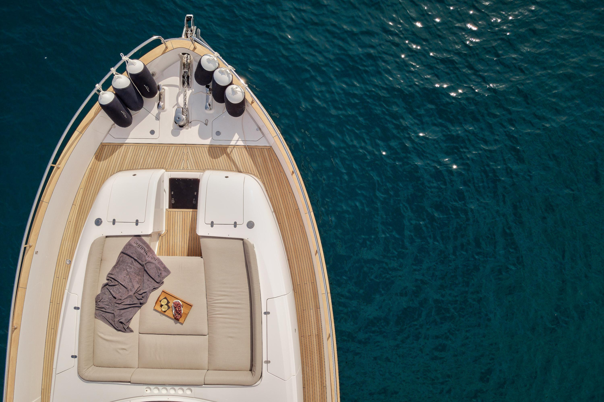 Photo #2 - Azimut Magellano 66 (AVA II) en Podstrana - 61362