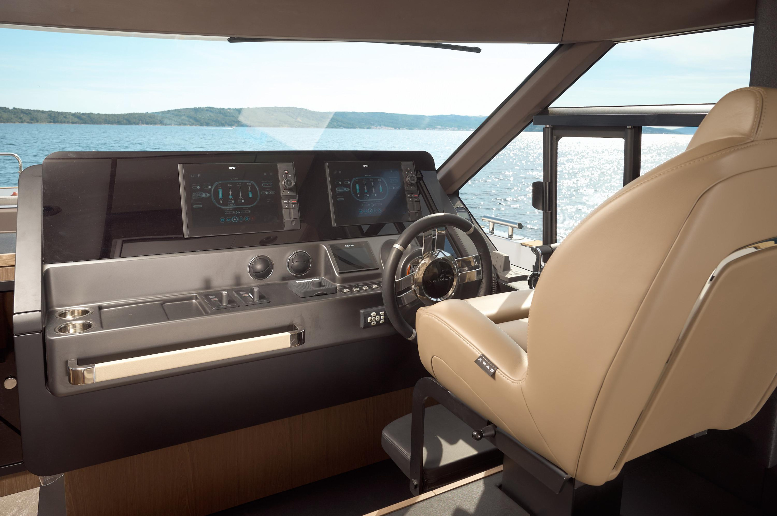 Photo #27 - Azimut Magellano 66 (AVA II) en Podstrana - 61362