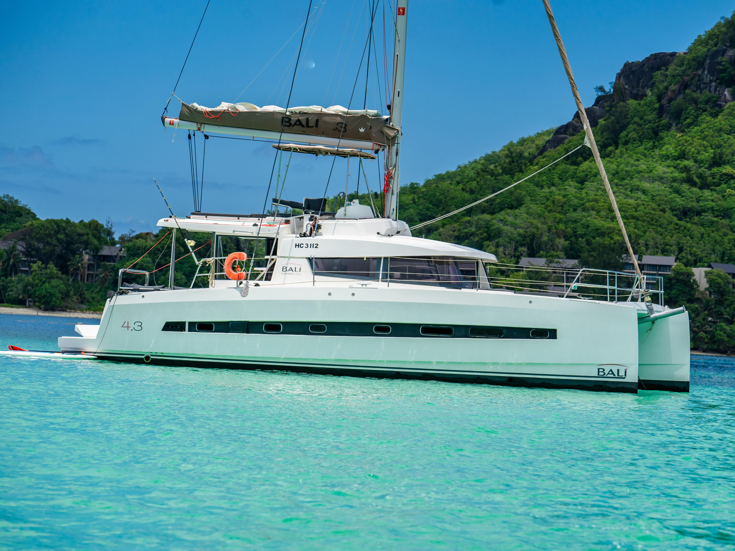 Photo #1 - Bali 4.3 (Antares) in Mahe - 61379