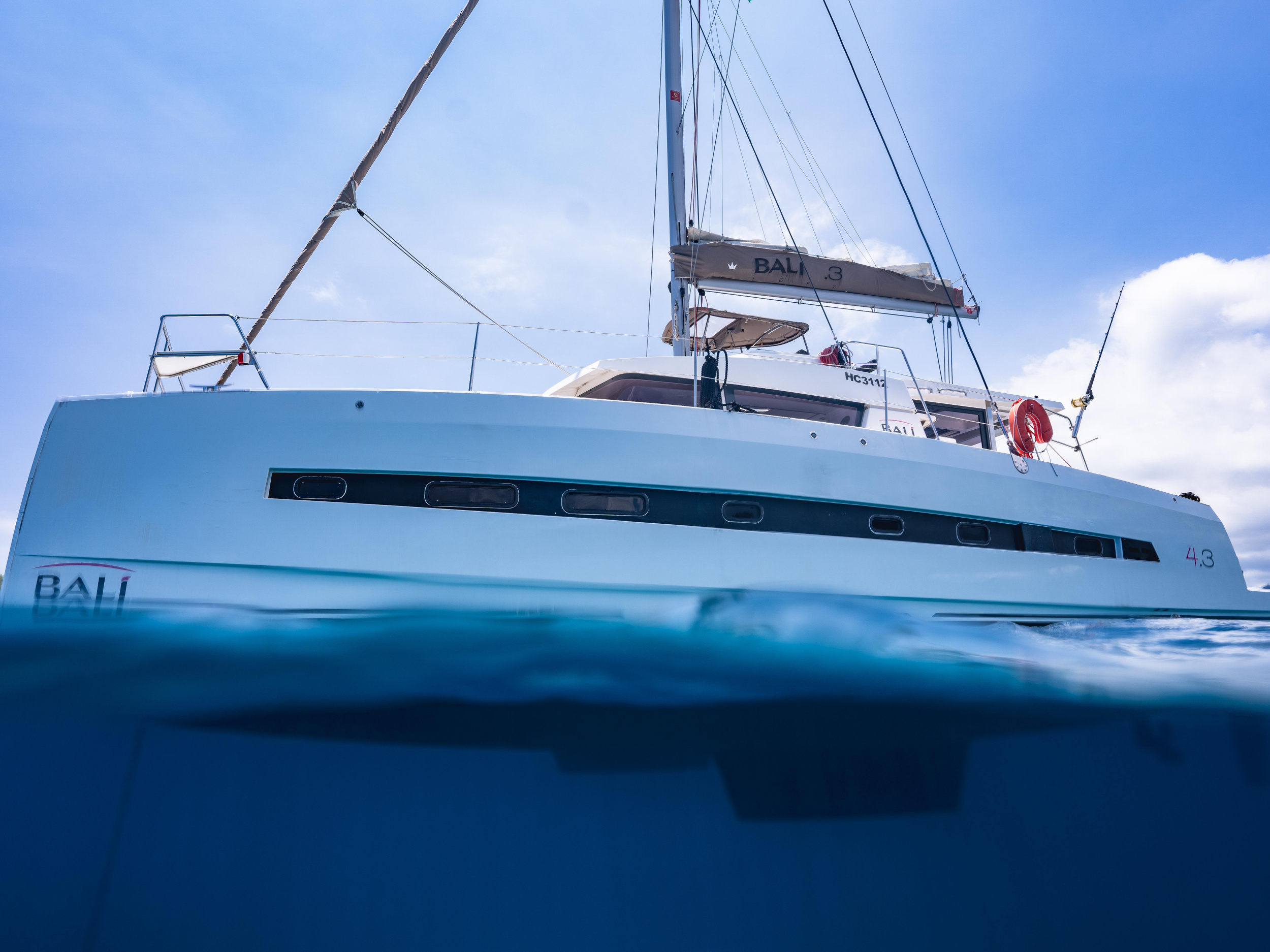 Photo #5 - Bali 4.3 (Antares) in Mahe - 61379
