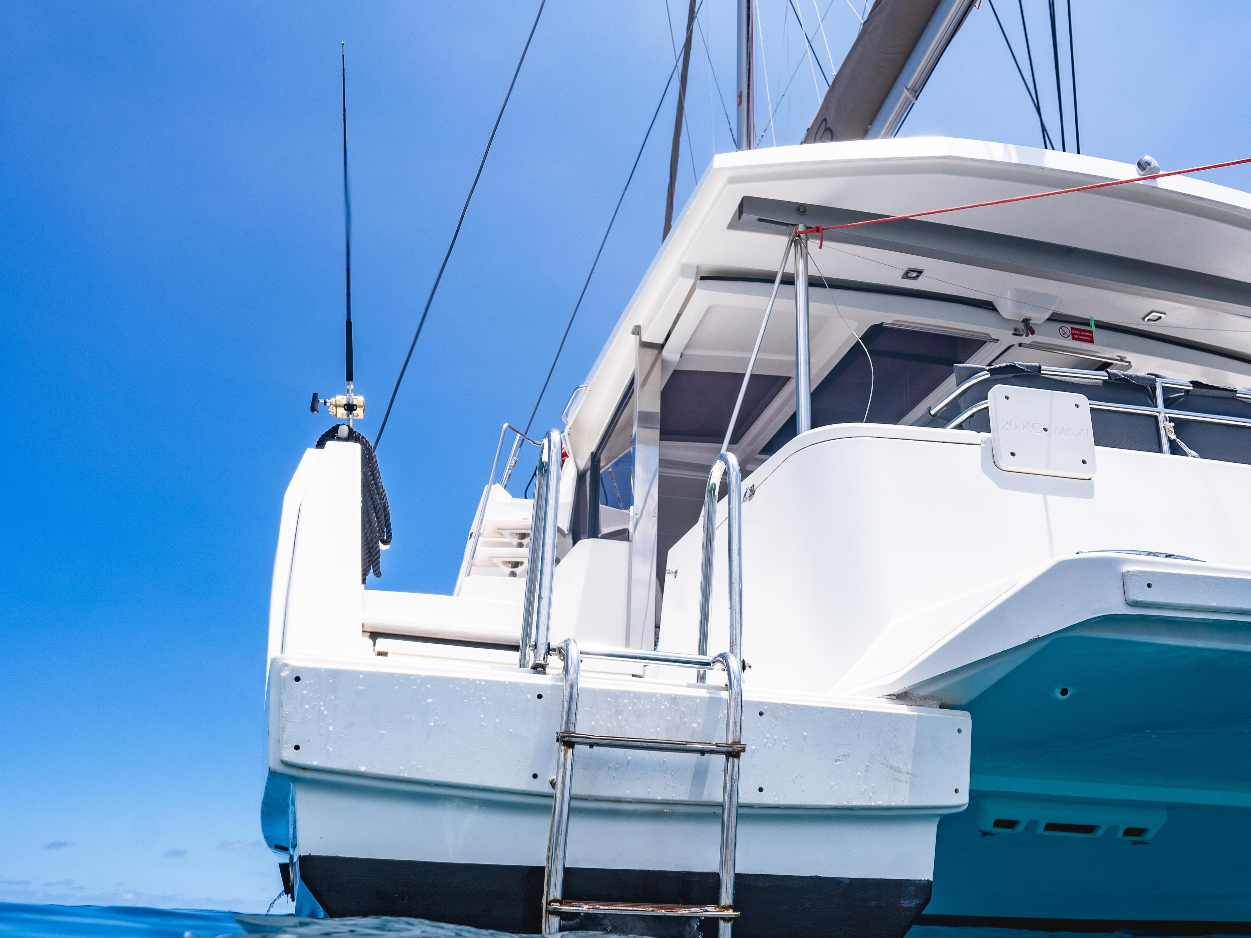Photo #3 - Bali 4.3 (Antares) in Mahe - 61379