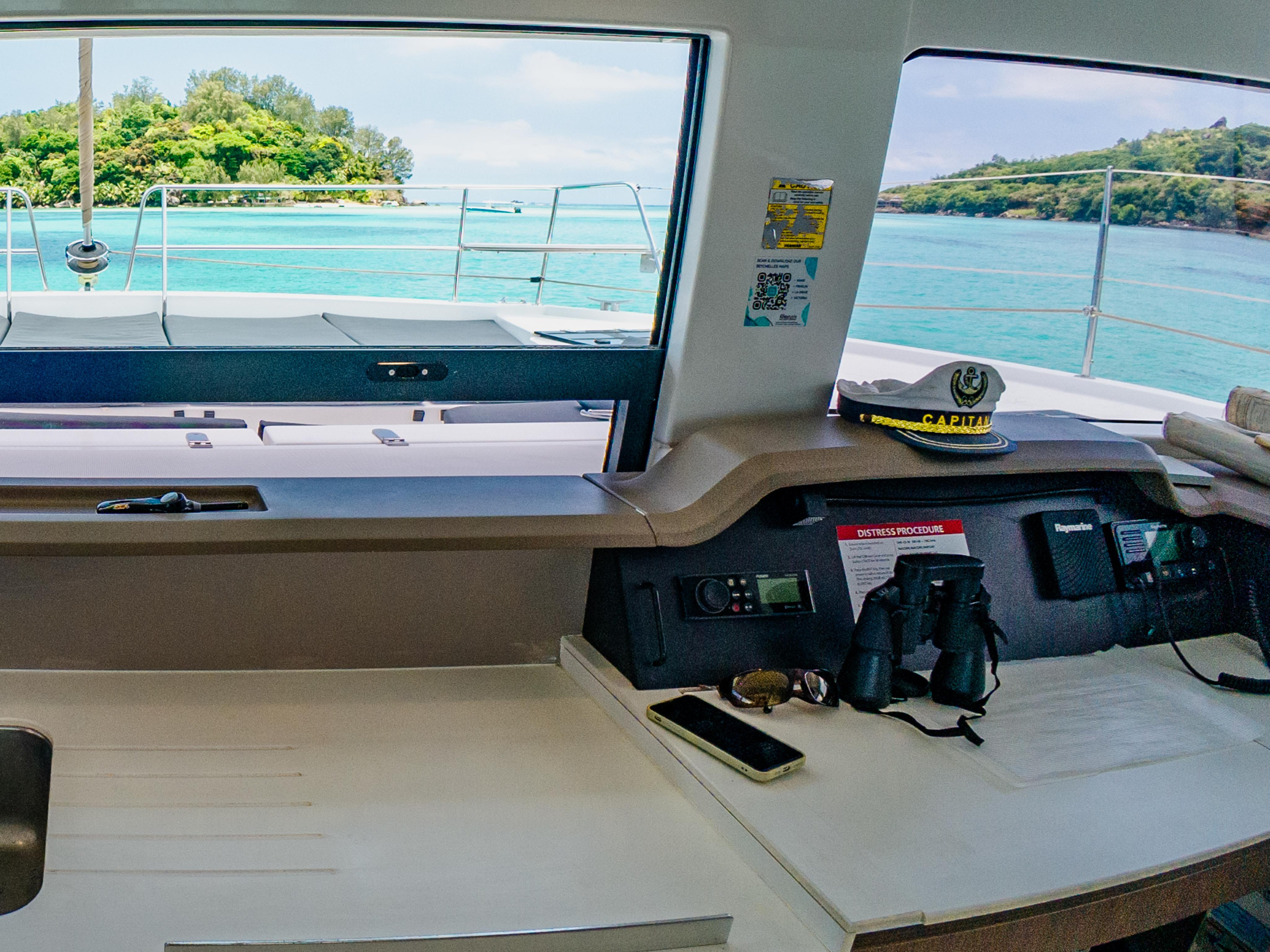 Photo #17 - Bali 4.3 (Antares) in Mahe - 61379
