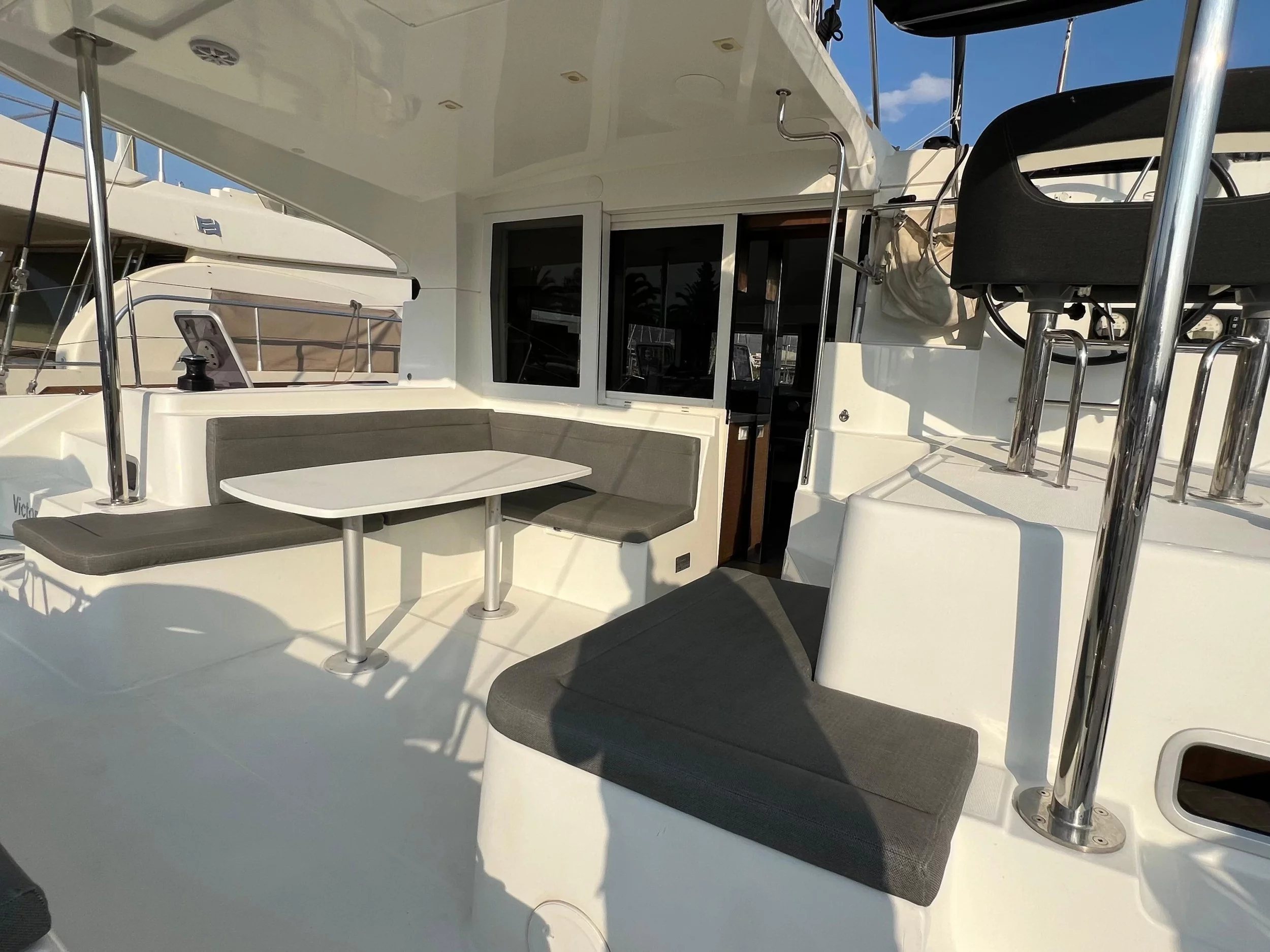 Lagoon 40 (Andromeda)  - 6