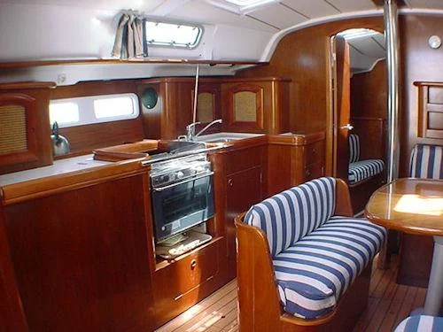 Oceanis 411 Clipper (Phenicusa Magic) Interior image - 4