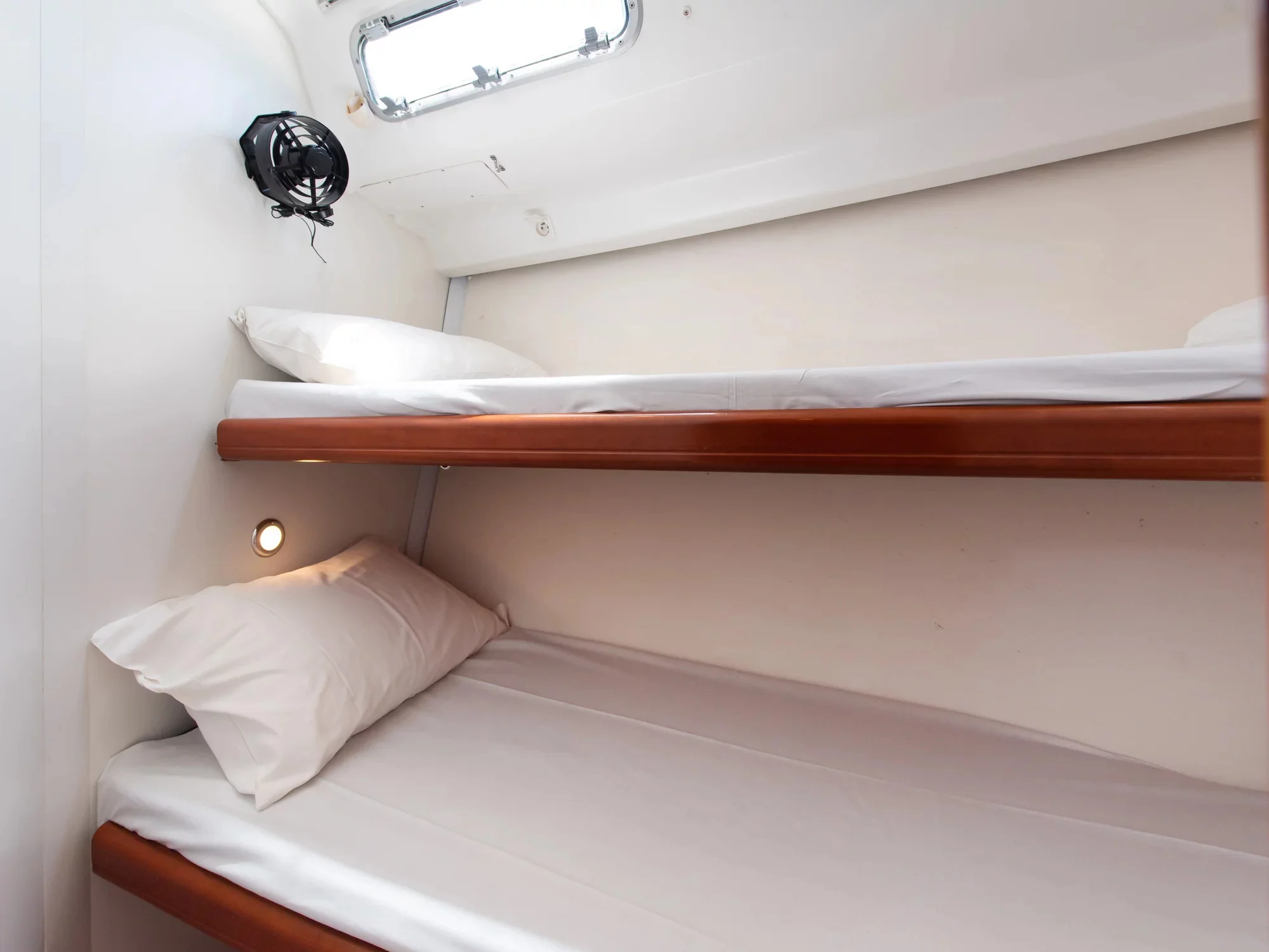 Beneteau Cyclades 43.4 (Eloise)  - 2