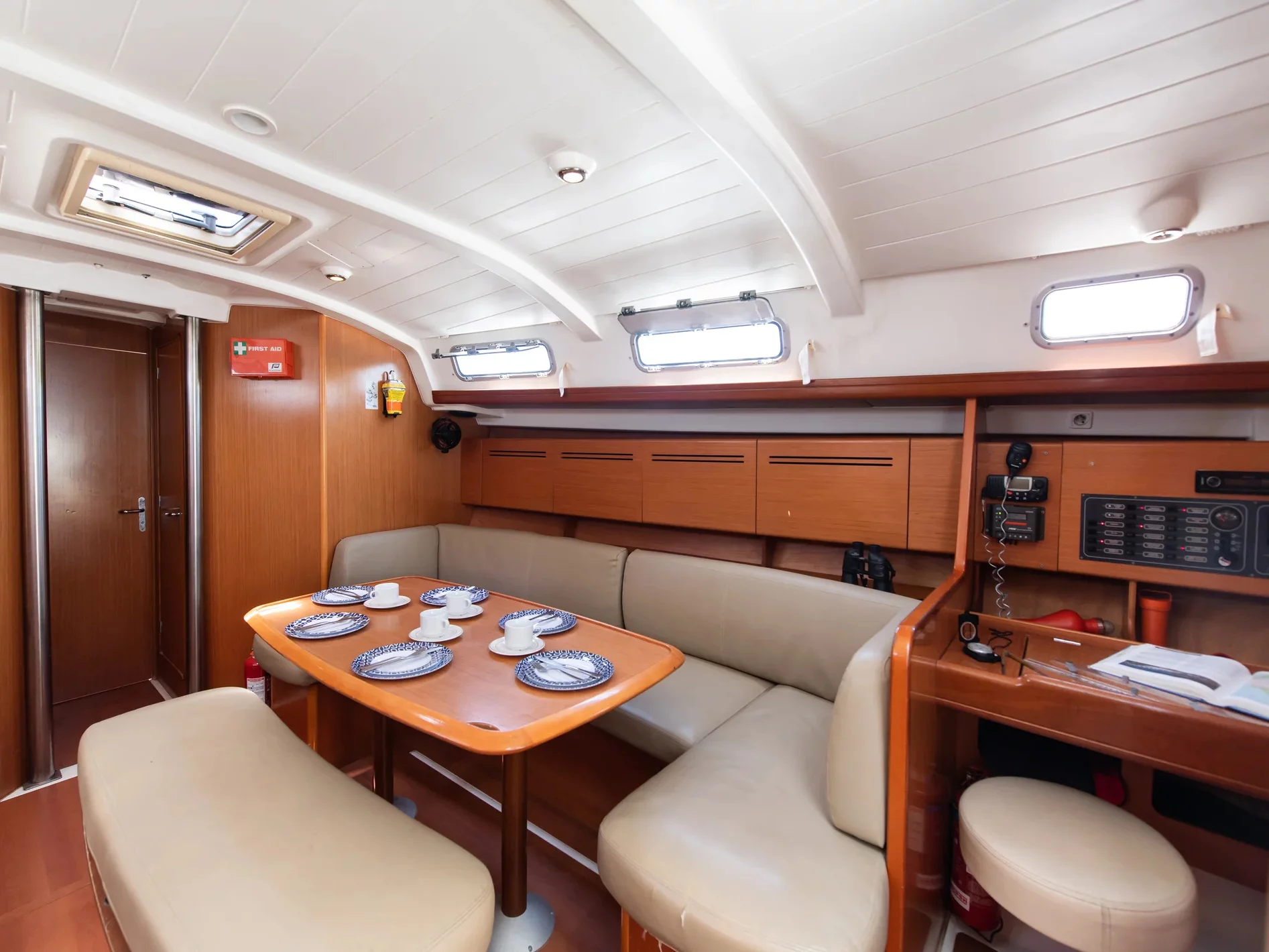 Beneteau Cyclades 43.4 (Eloise)  - 4