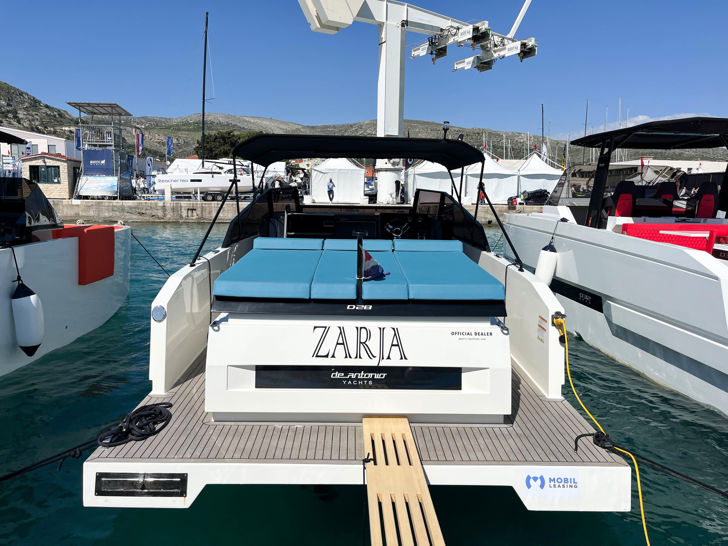 Photo #6 - De Antonio D28 Cruiser (Zarja) in Trogir - 19843