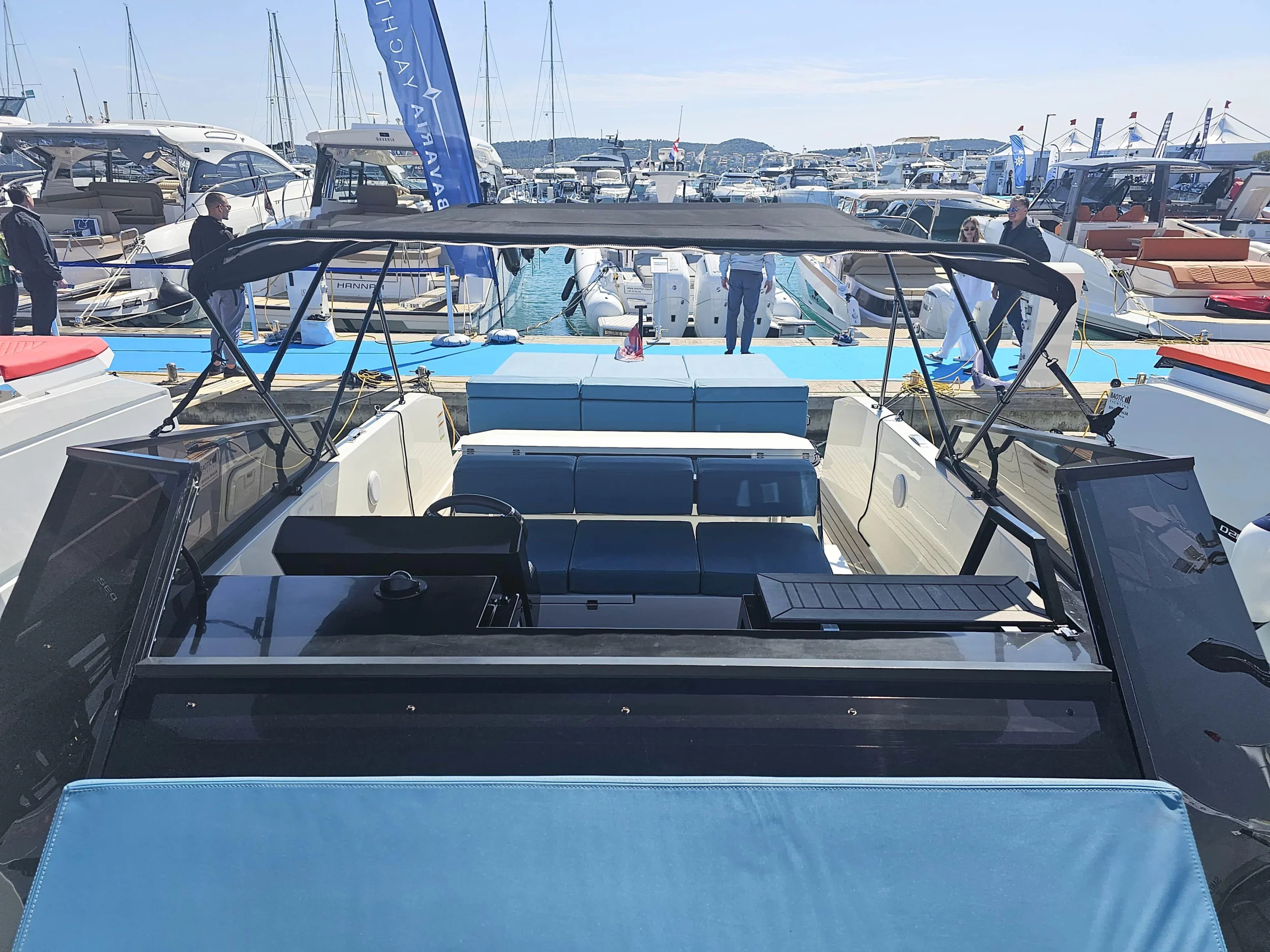 De Antonio D28 Cruiser (Zarja)  - 11