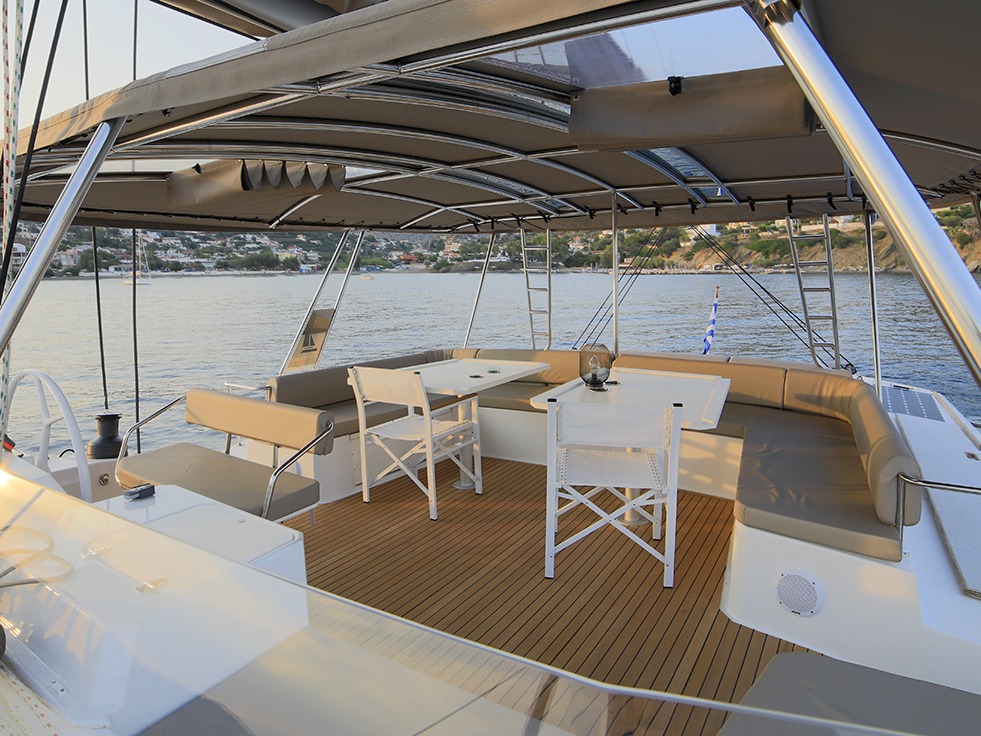 Photo #4 - Bali 5.4 (New Horizons 3) en Athènes - 61329