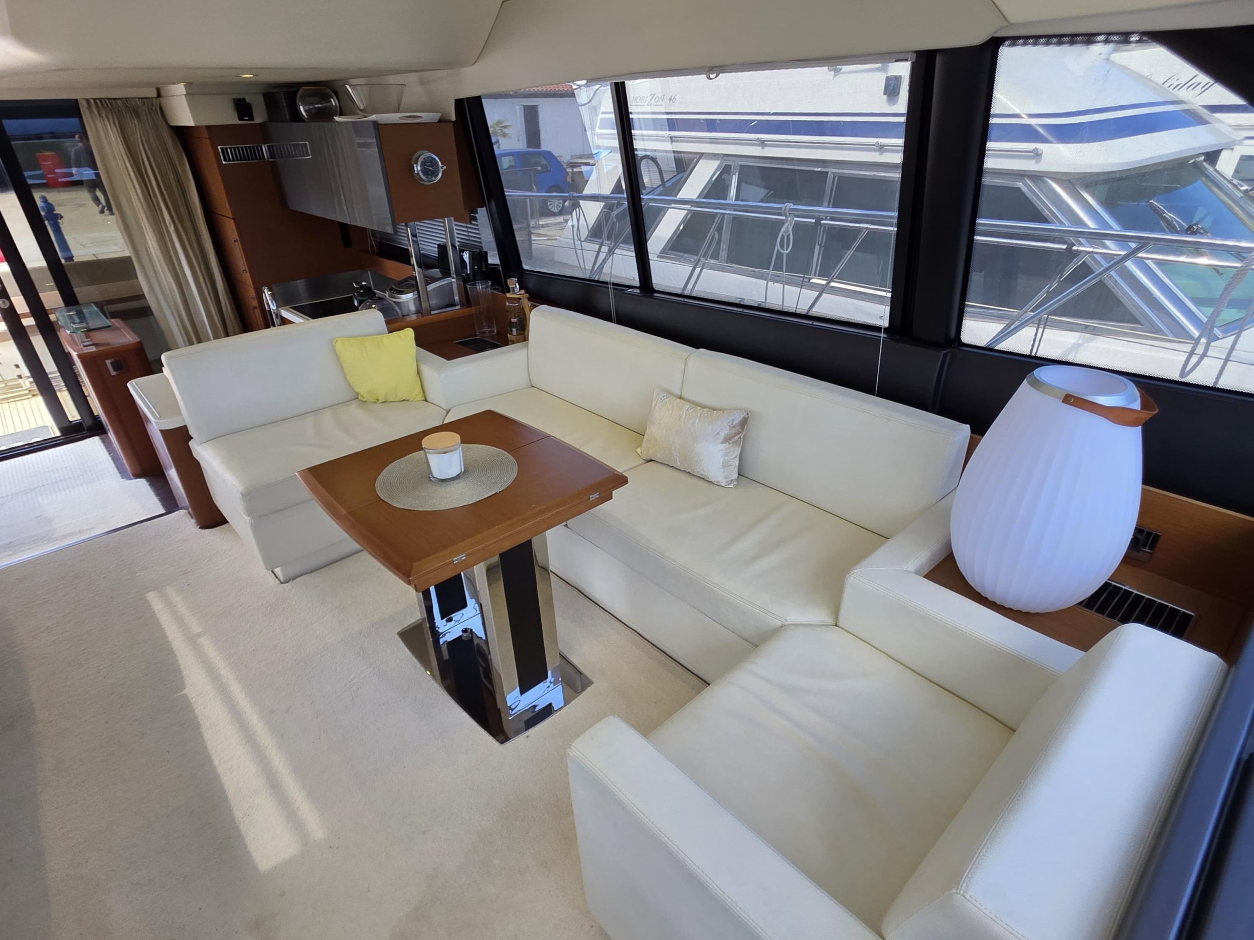 Photo #9 - Prestige 550 Fly (Very Bery) in Primosten - 61326