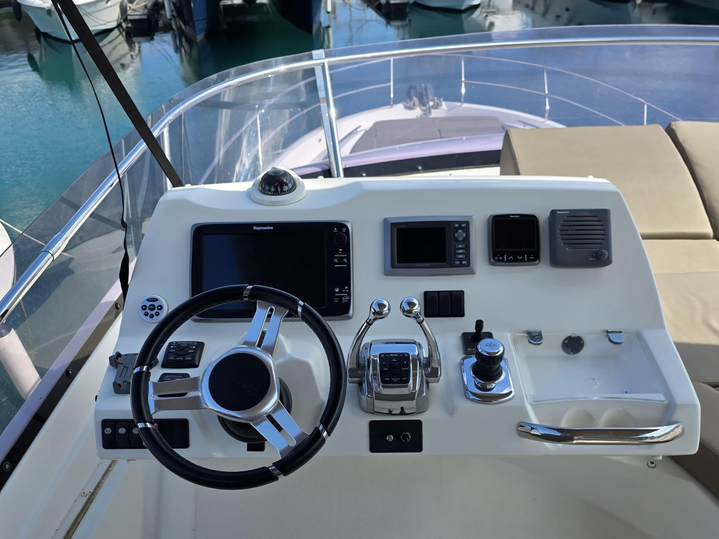 Prestige 550 Fly (Very Bery)  - 20