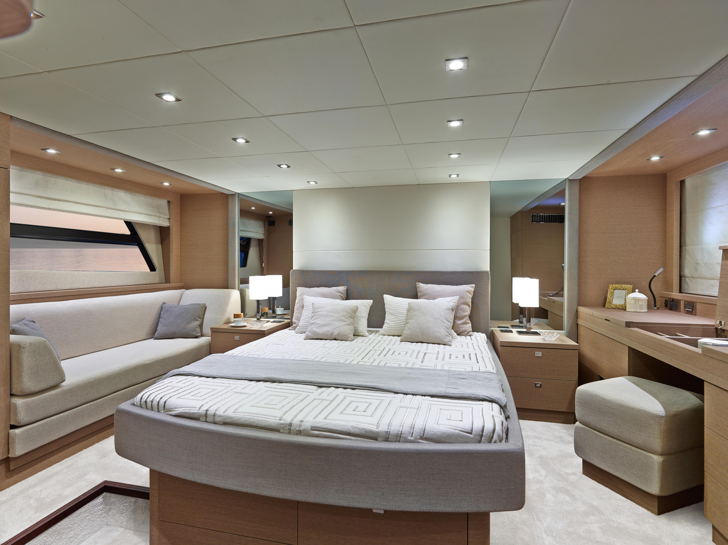 Photo #11 - Prestige 620 (Kismet) in Male - 63349