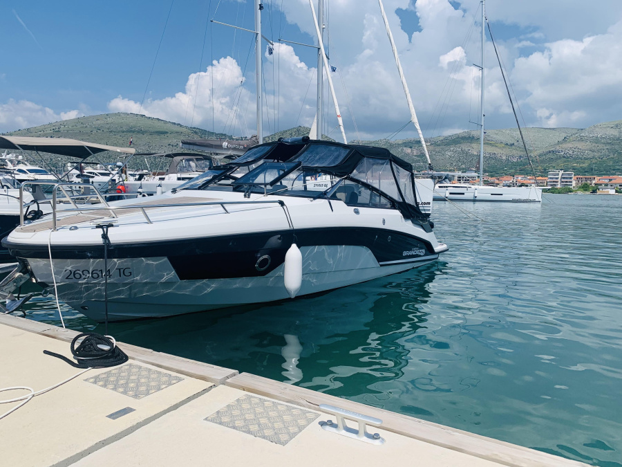 Photo #13 - Grandezza 25S (SANDRA) en Trogir - 11487