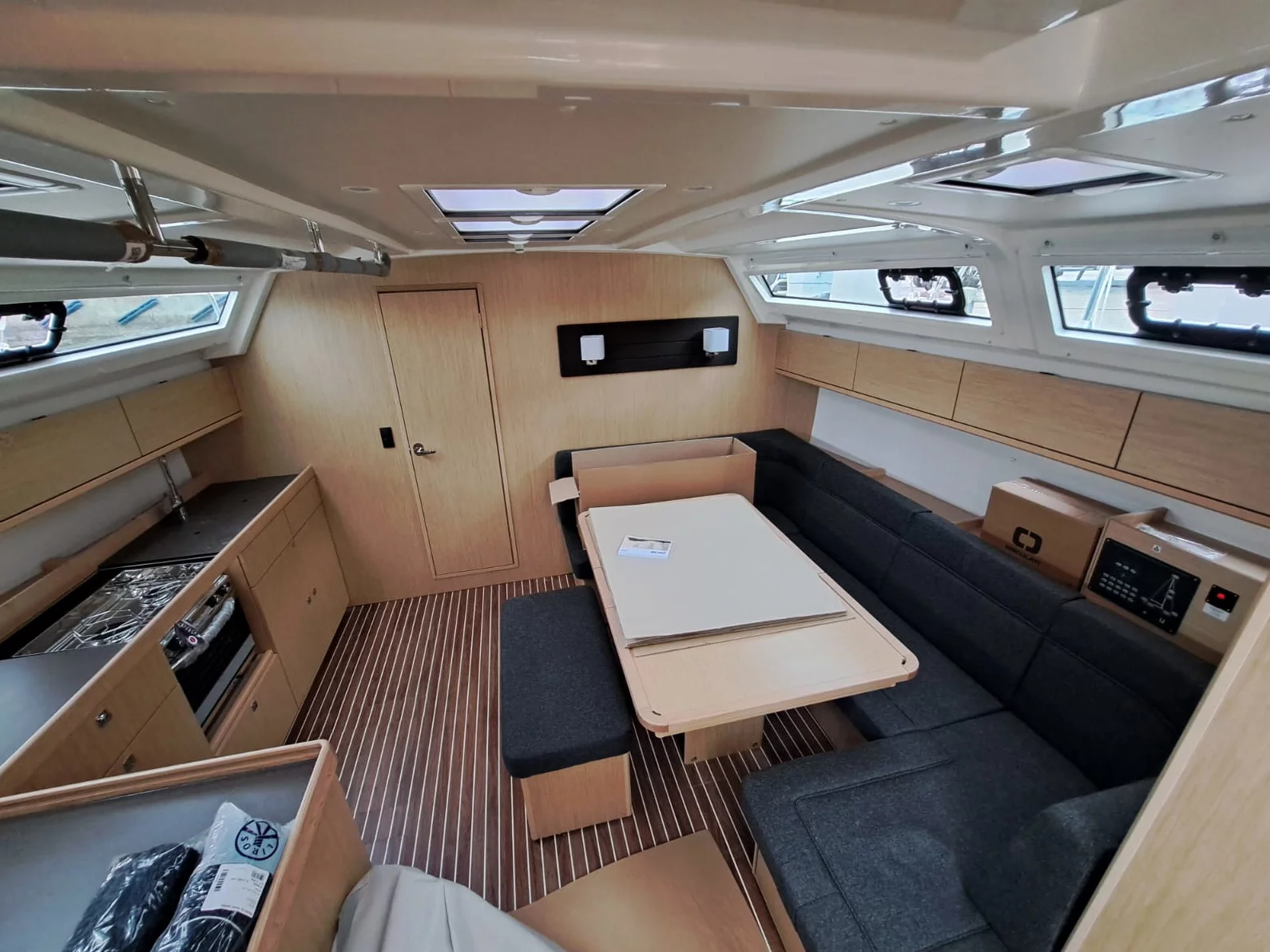 Bavaria Cruiser 46 (Dalila) Interior image - 19