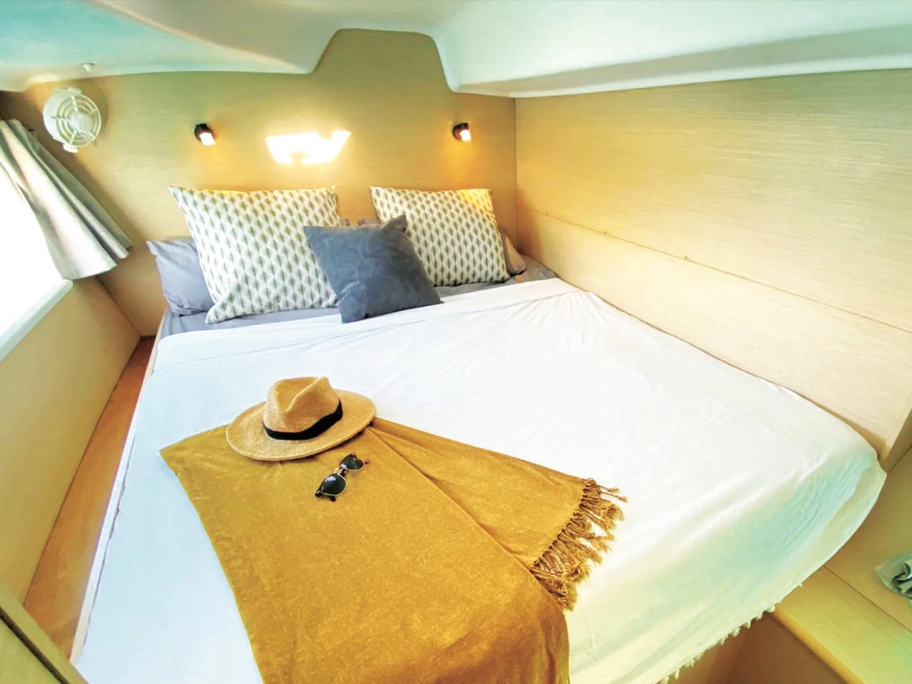 Lagoon 380 (Niu Tribe Uno) Interior image - 2