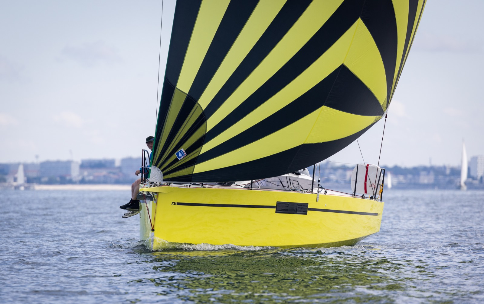 Photo #6 - RM 890+ (LUCKY SAILOR) in La Rochelle - 61426