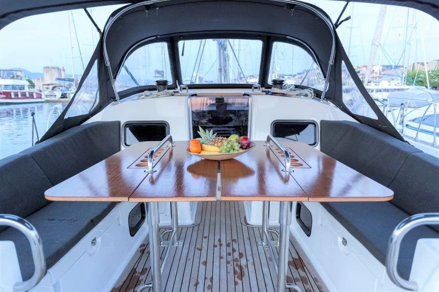 Elan Impression 45.1 (BAD BUOY)  - 16