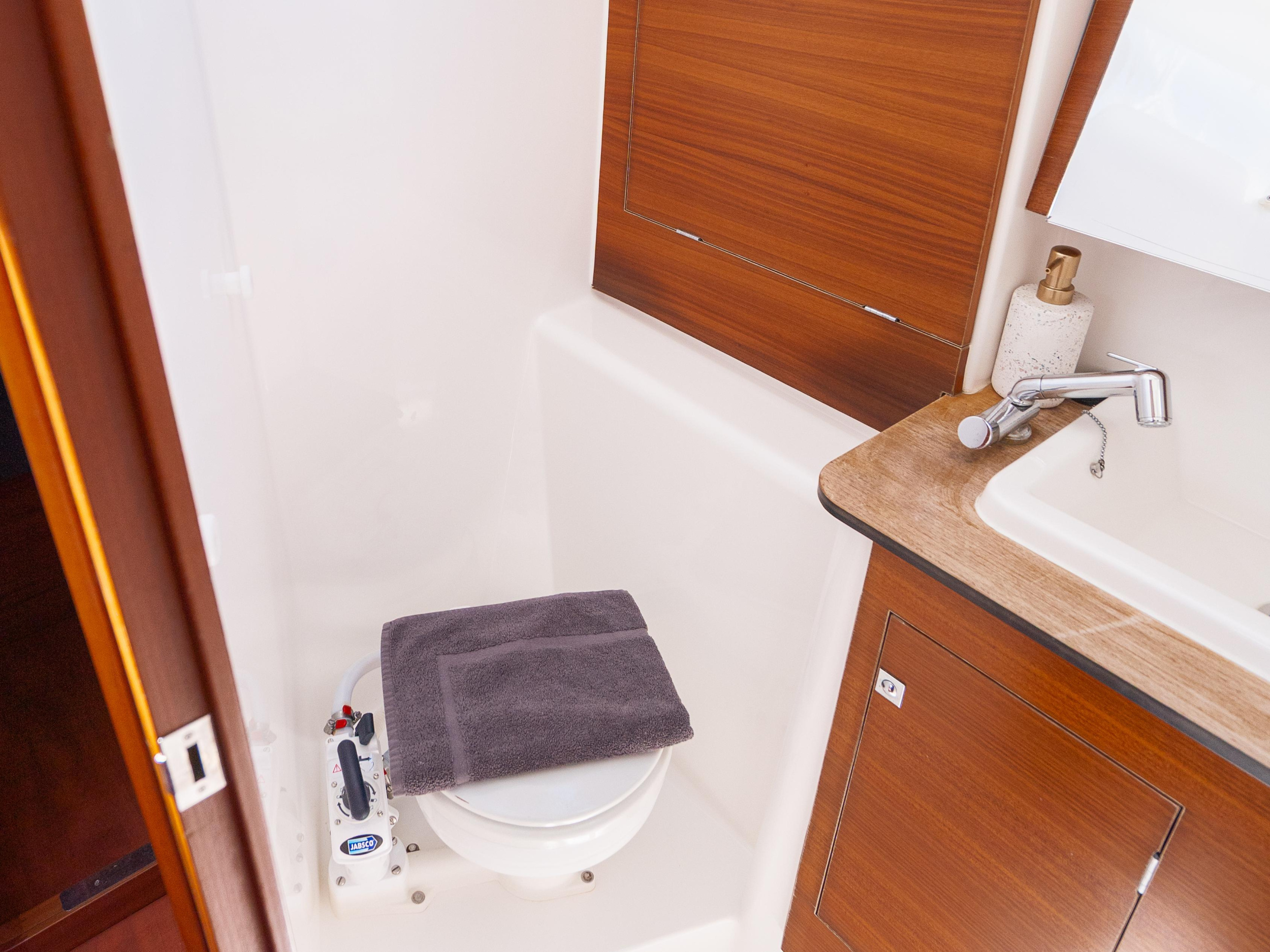 Photo #7 - Dufour 382 Grand Large (Cetus) in Pula - 23372