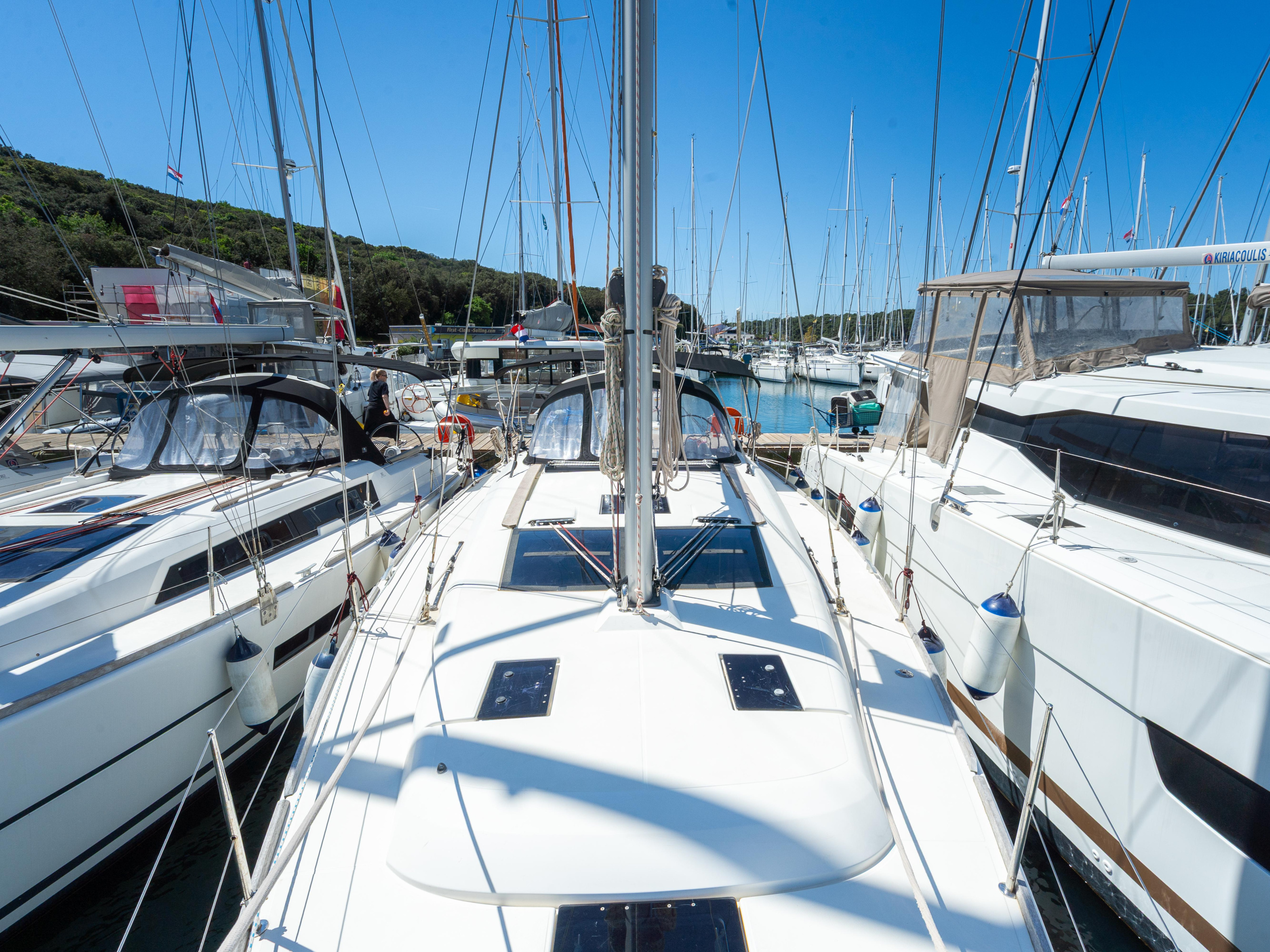 Photo #8 - Dufour 412 Grand Large (Apus) in Pula - 23373