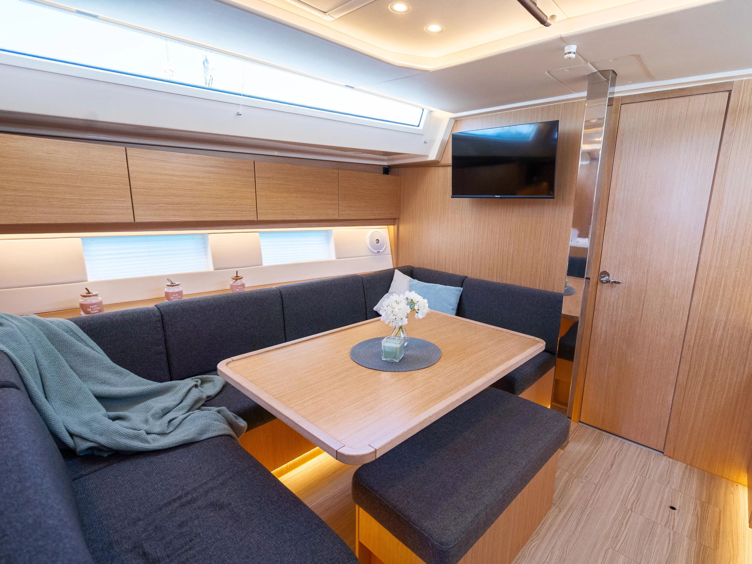 Bavaria C45 Style (Aria)  - 24