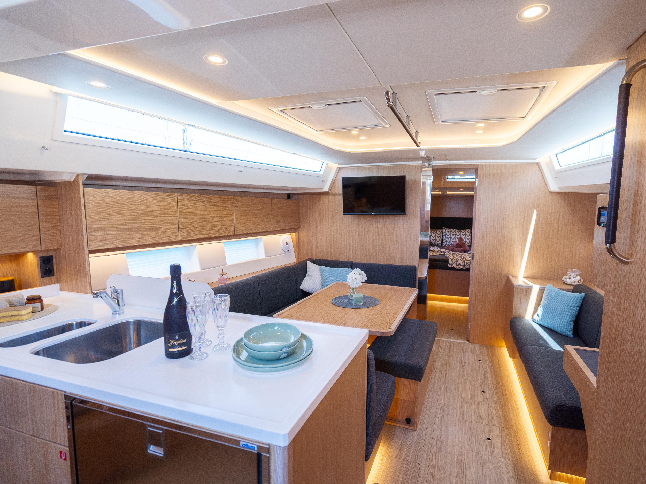 Photo #2 - Bavaria C45 Style (Aria) in Pula - 23365